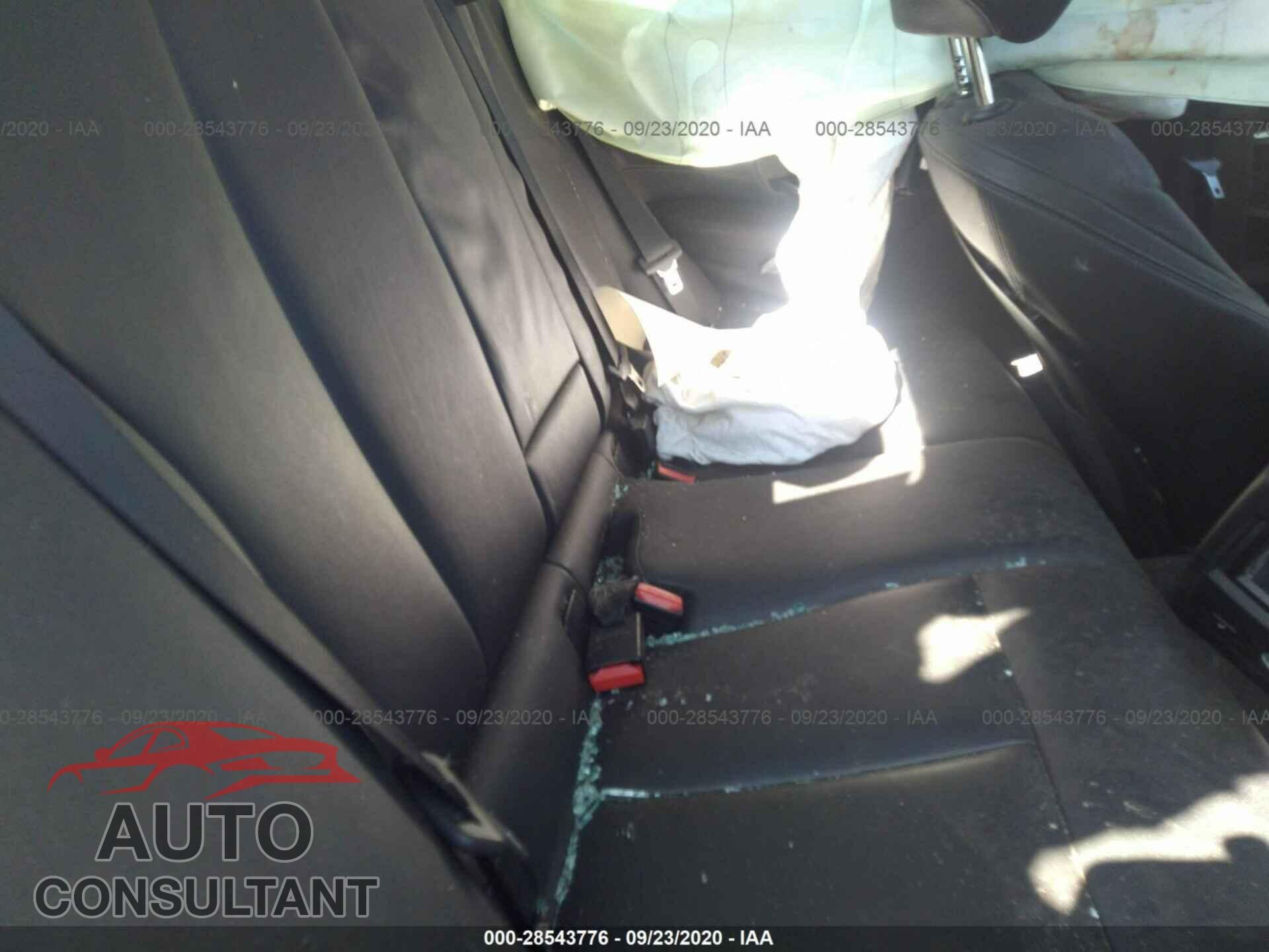 BMW 3 SERIES 2016 - WBA8E3G50GNU03347