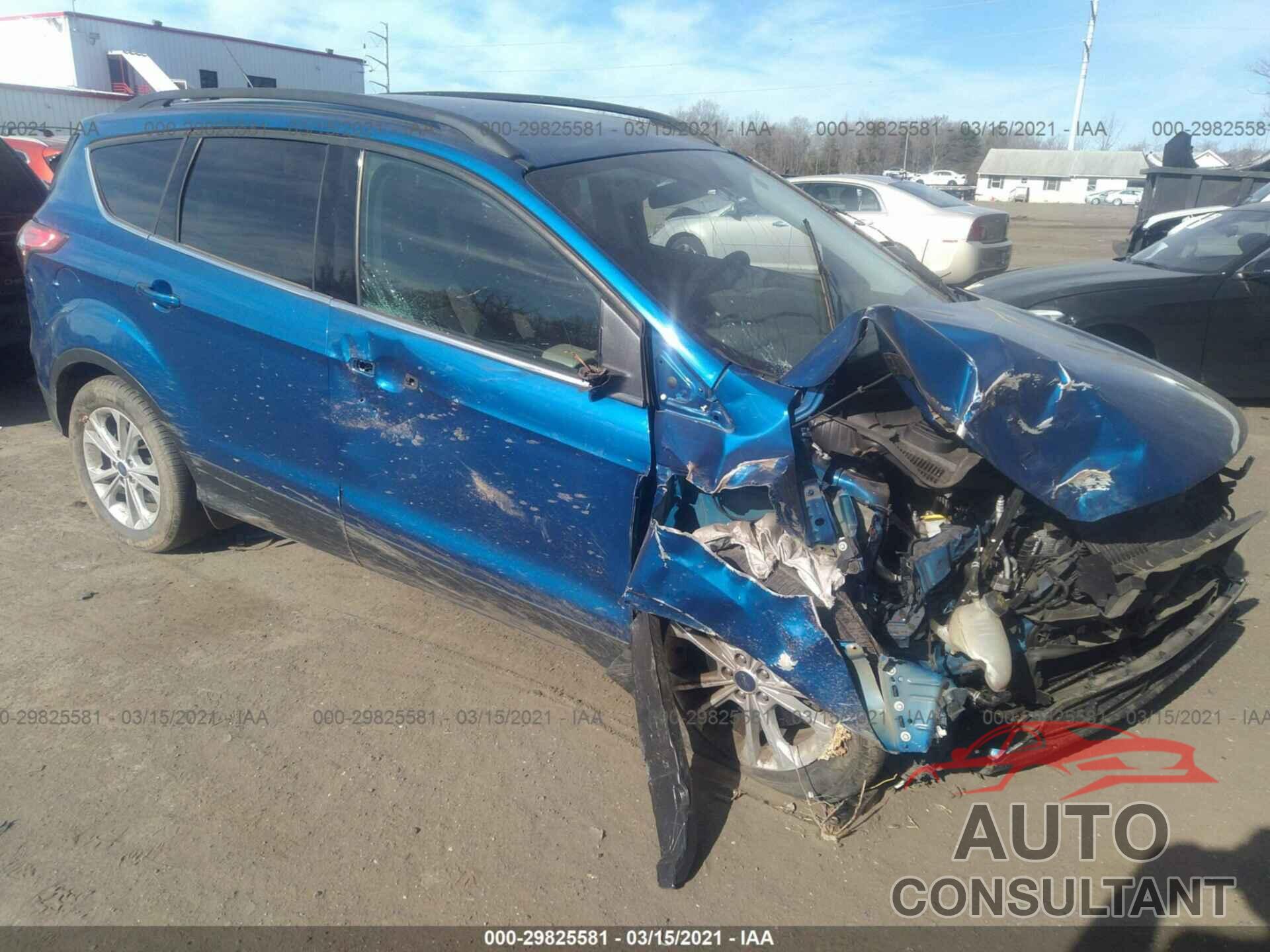 FORD ESCAPE 2017 - 1FMCU9GD9HUA76590
