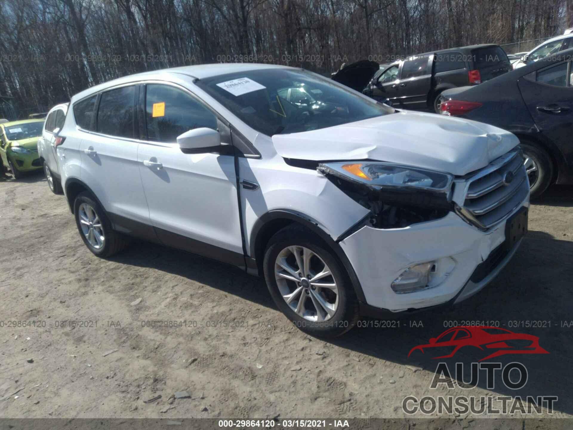 FORD ESCAPE 2017 - 1FMCU0GD3HUD36980
