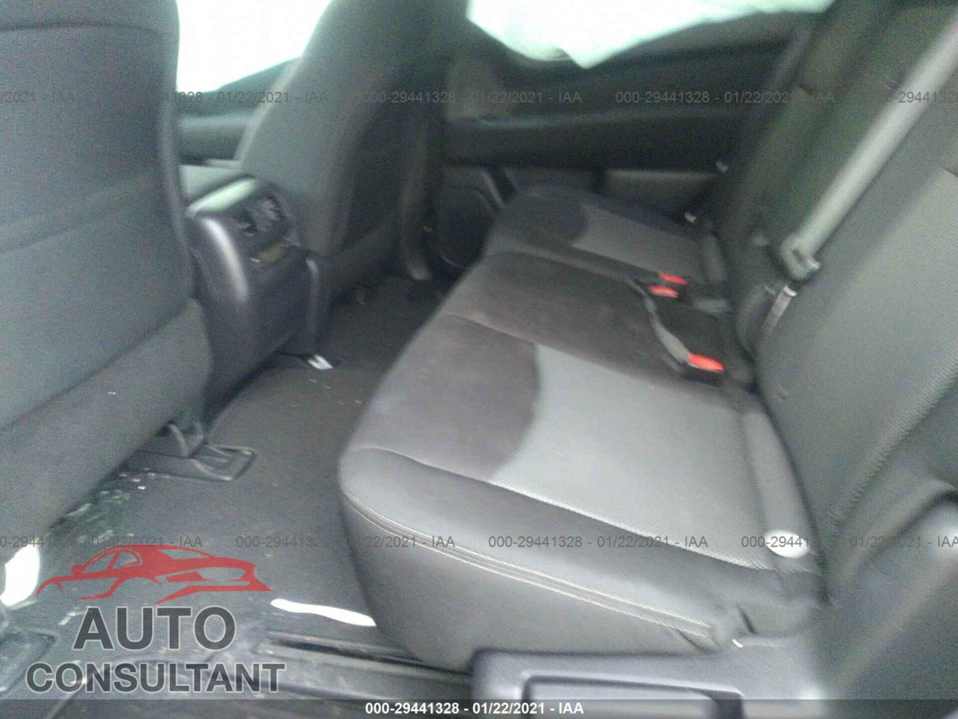 NISSAN PATHFINDER 2017 - 5N1DR2MM8HC681997