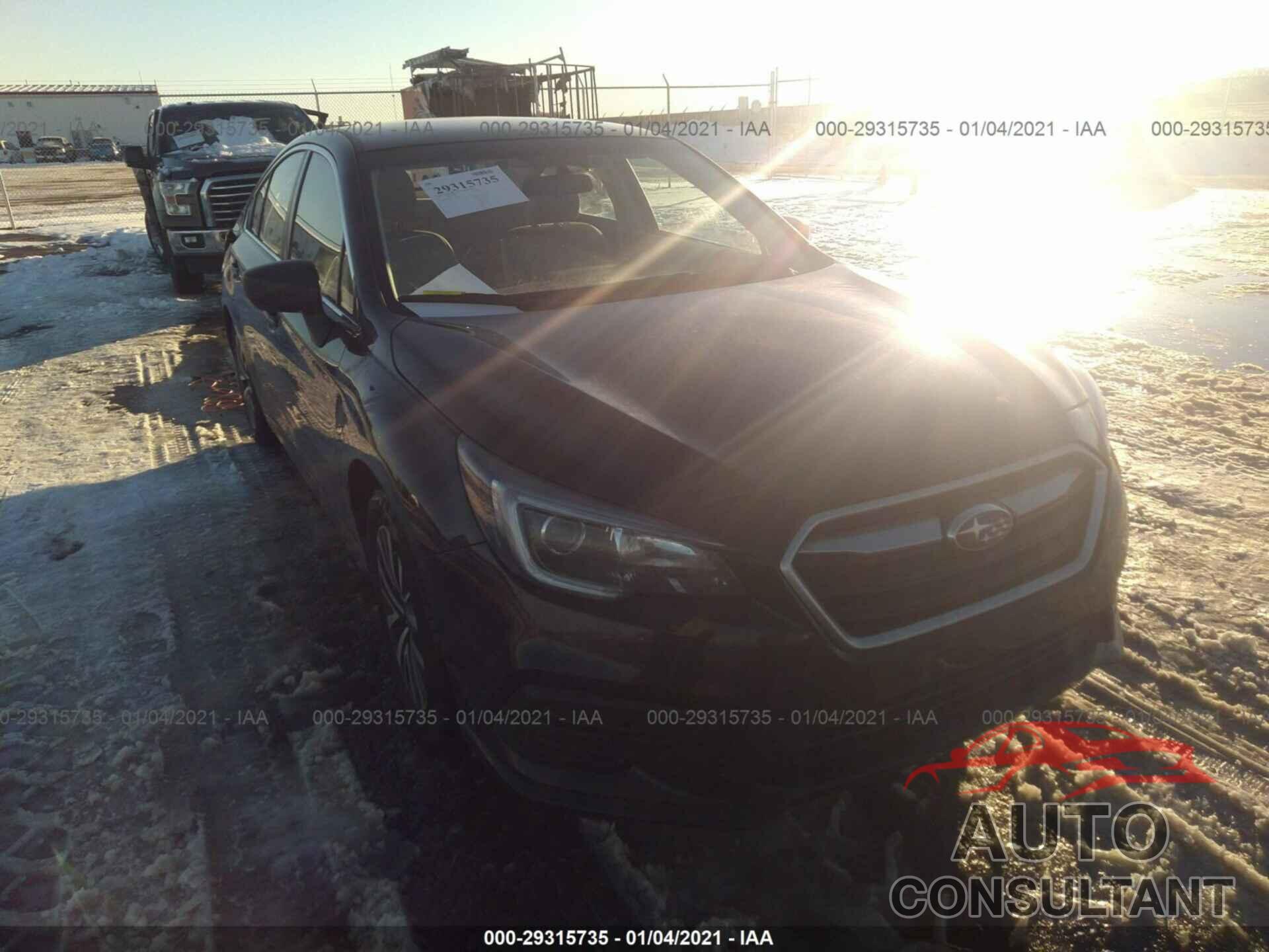 SUBARU LEGACY 2019 - 4S3BNAB61K3004433