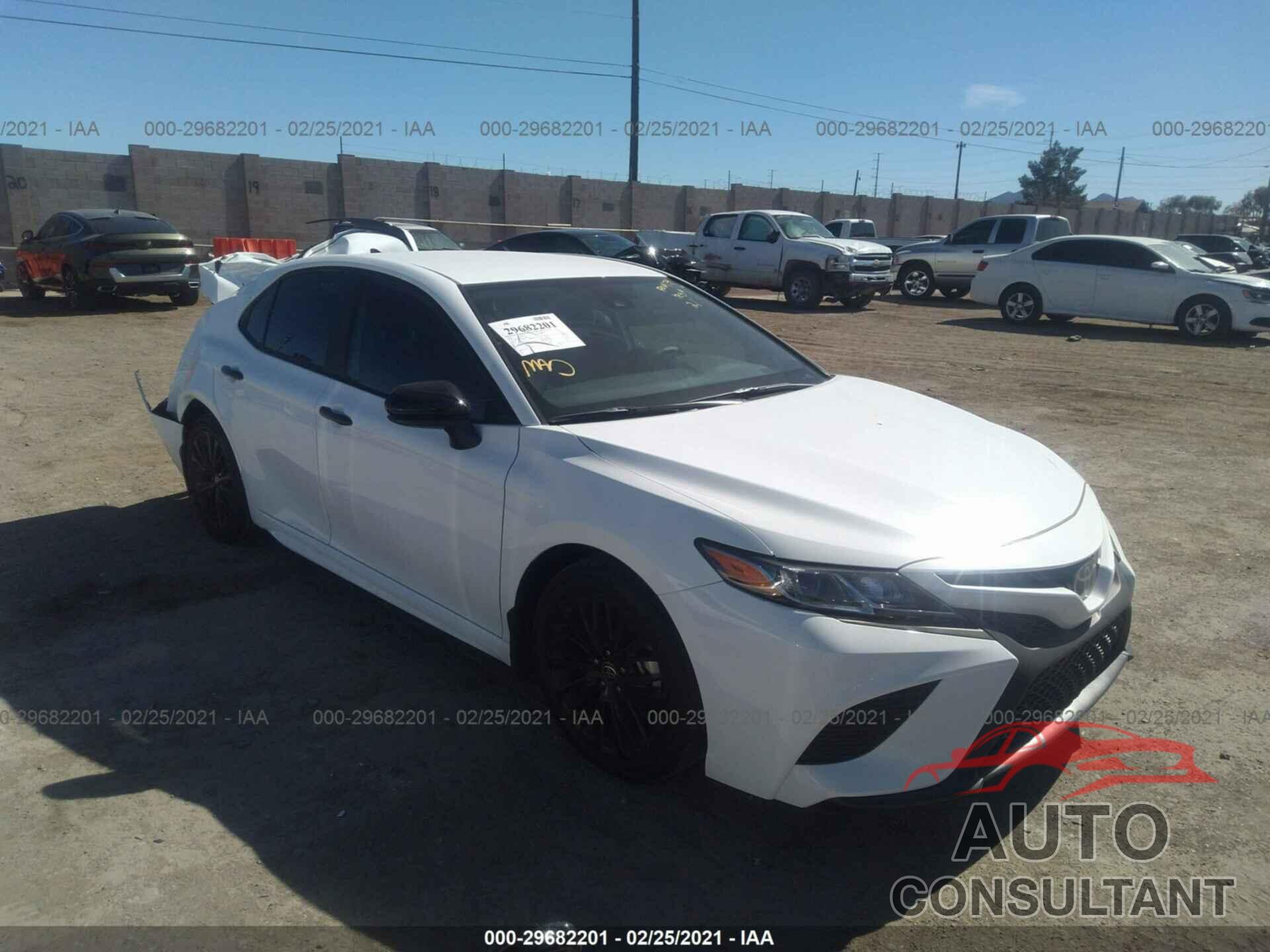 TOYOTA CAMRY 2020 - 4T1G11BK2LU016399