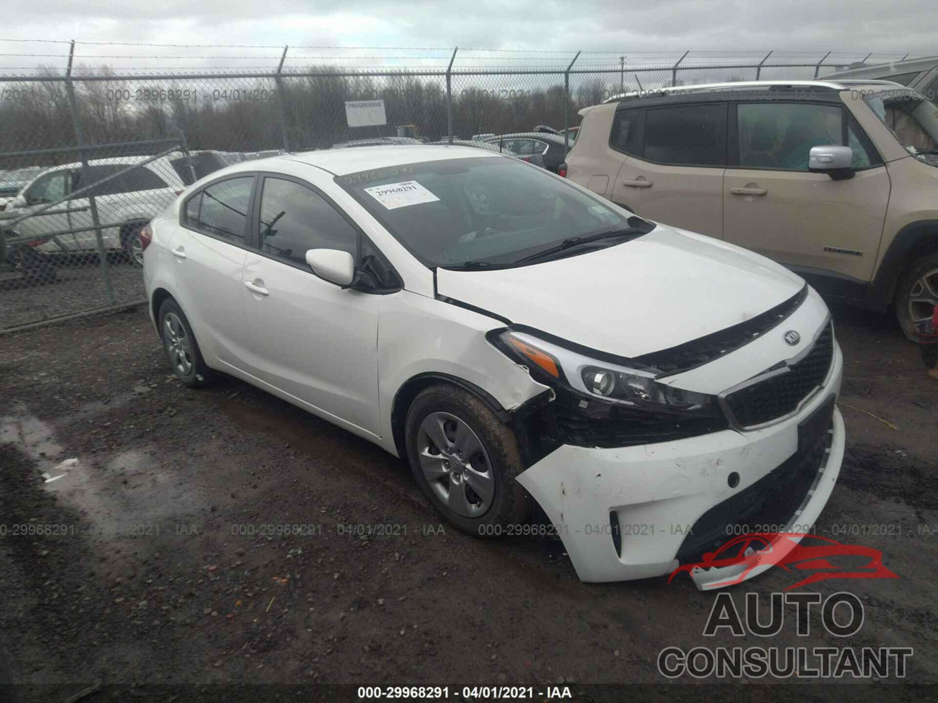 KIA FORTE 2018 - 3KPFK4A72JE234611