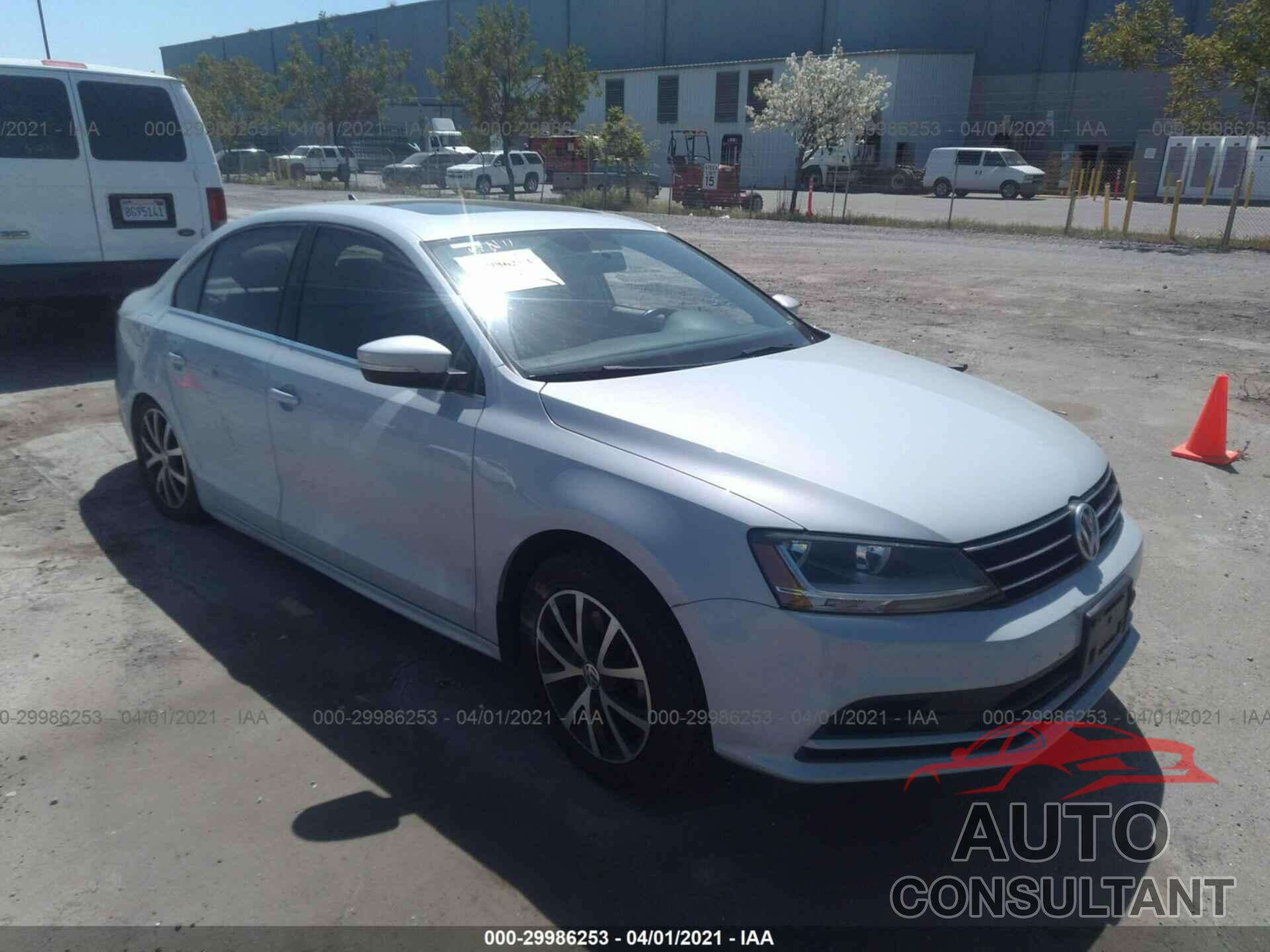 VOLKSWAGEN JETTA 2017 - 3VWDB7AJ0HM255488