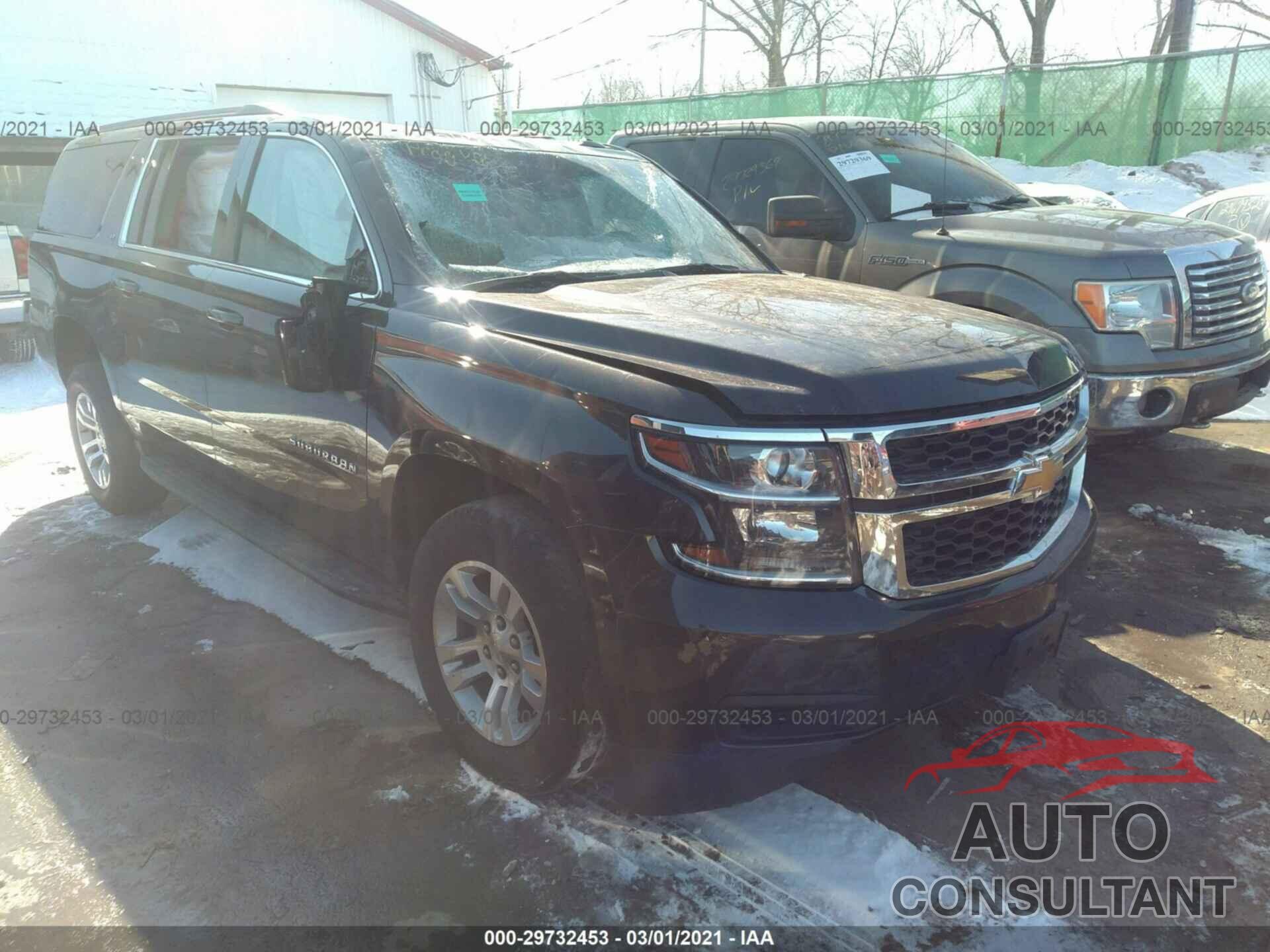 CHEVROLET SUBURBAN 2018 - 1GNSKHKC0JR132415