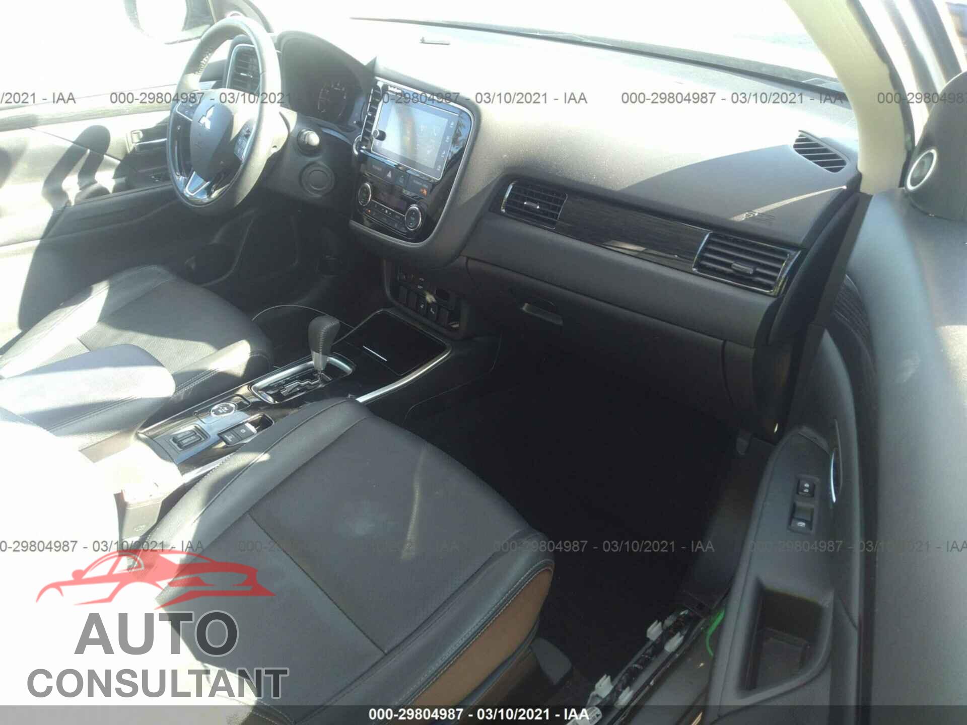 MITSUBISHI OUTLANDER 2018 - JA4AZ3A32JZ013148