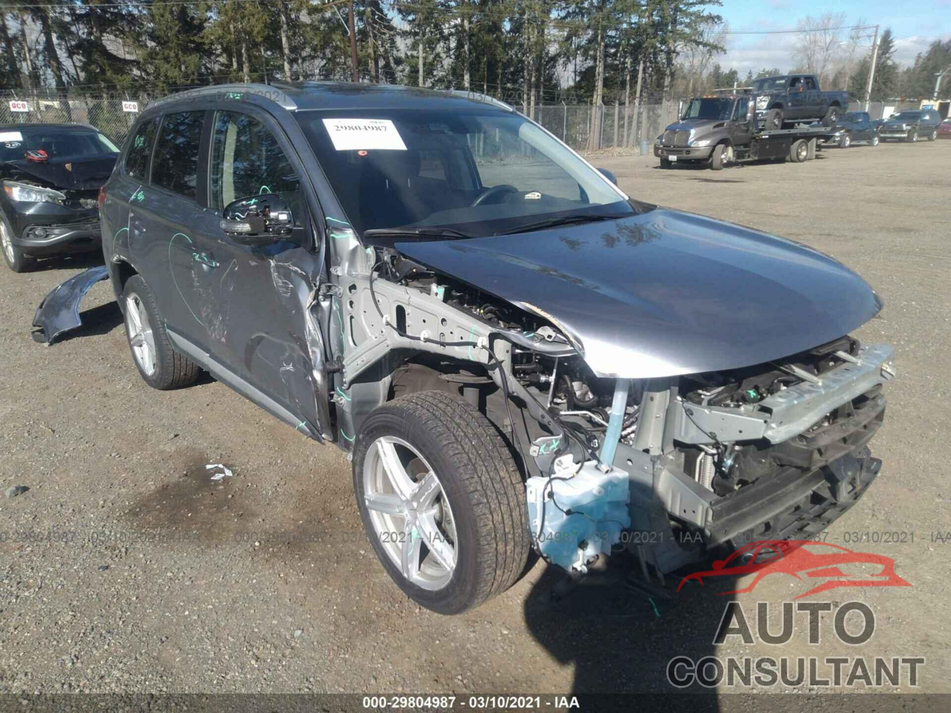 MITSUBISHI OUTLANDER 2018 - JA4AZ3A32JZ013148