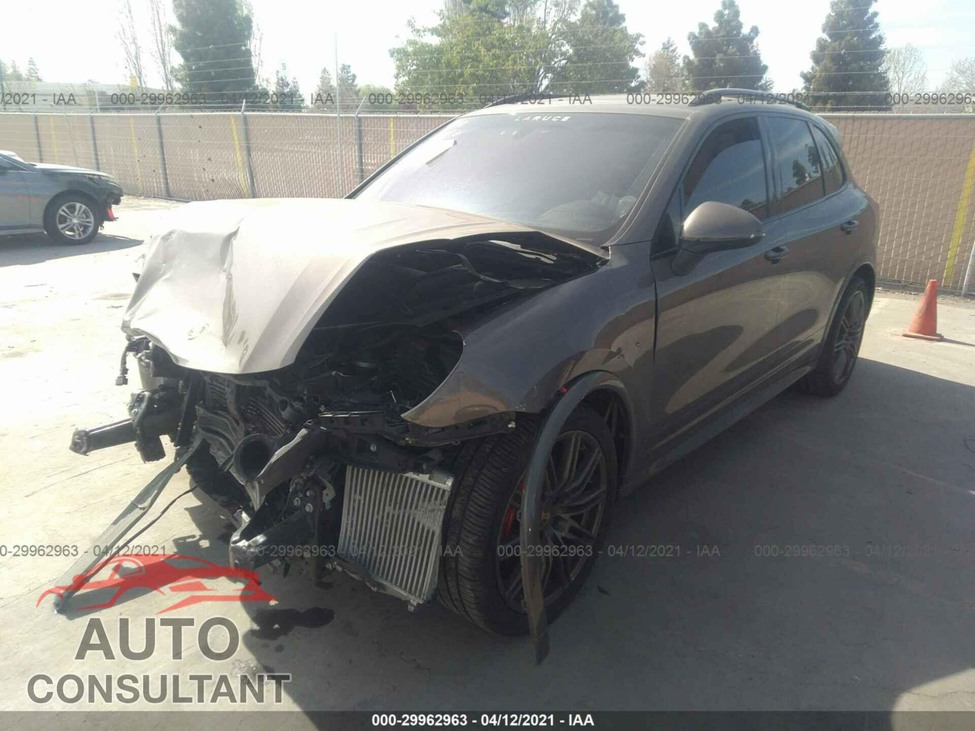 PORSCHE CAYENNE 2016 - WP1AD2A2XGLA70424