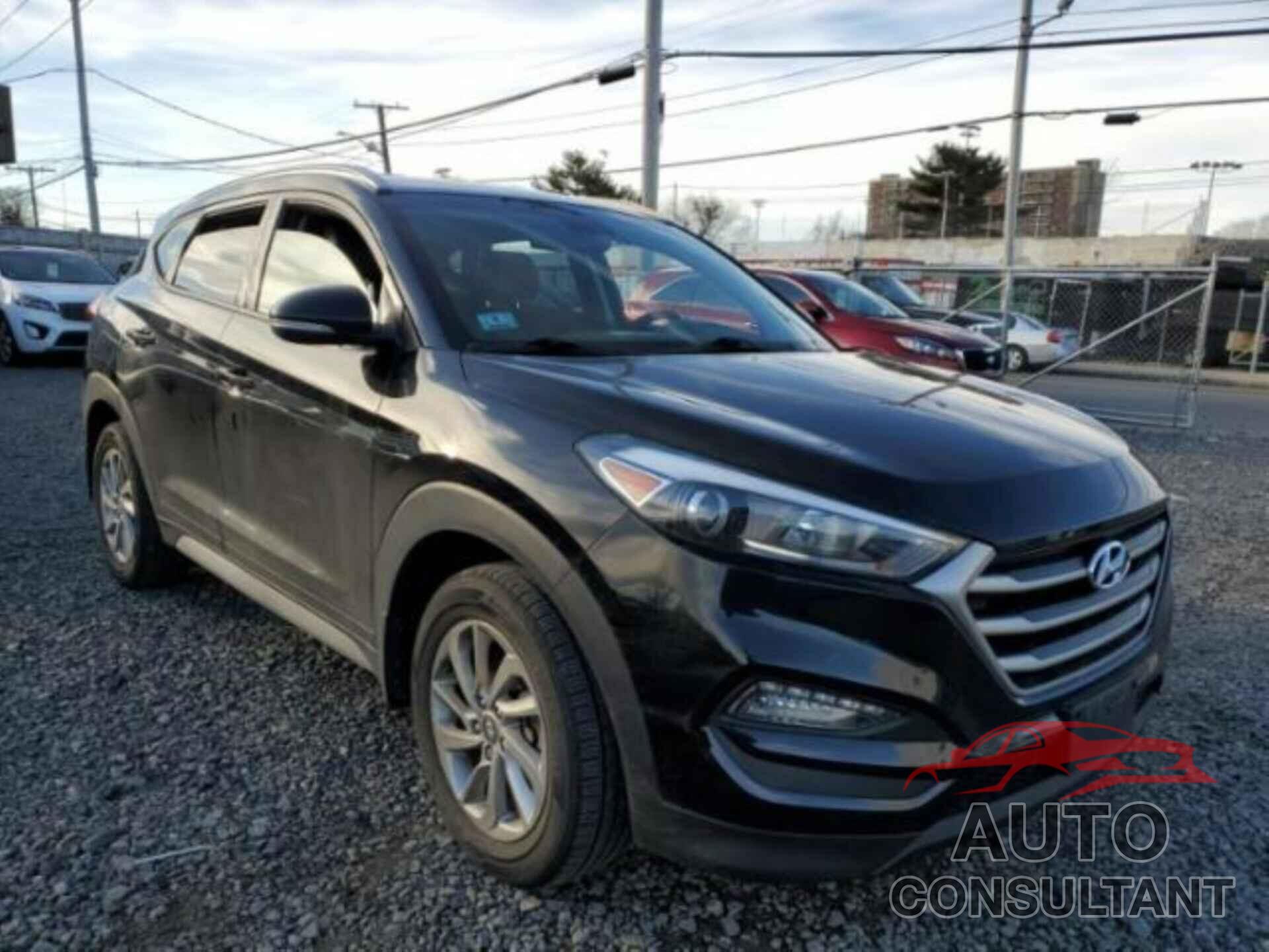 HYUNDAI TUCSON 2018 - KM8J3CA48JU646438
