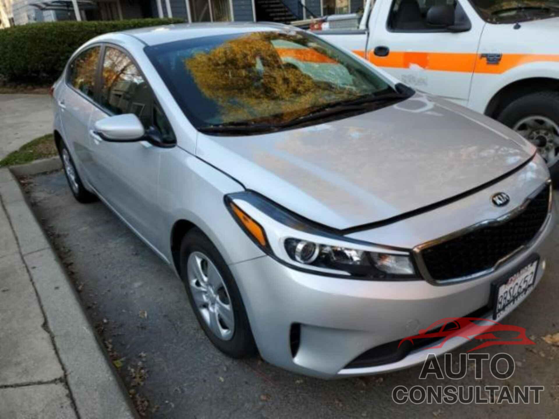 KIA FORTE 2018 - 3KPFL4A74JE205866