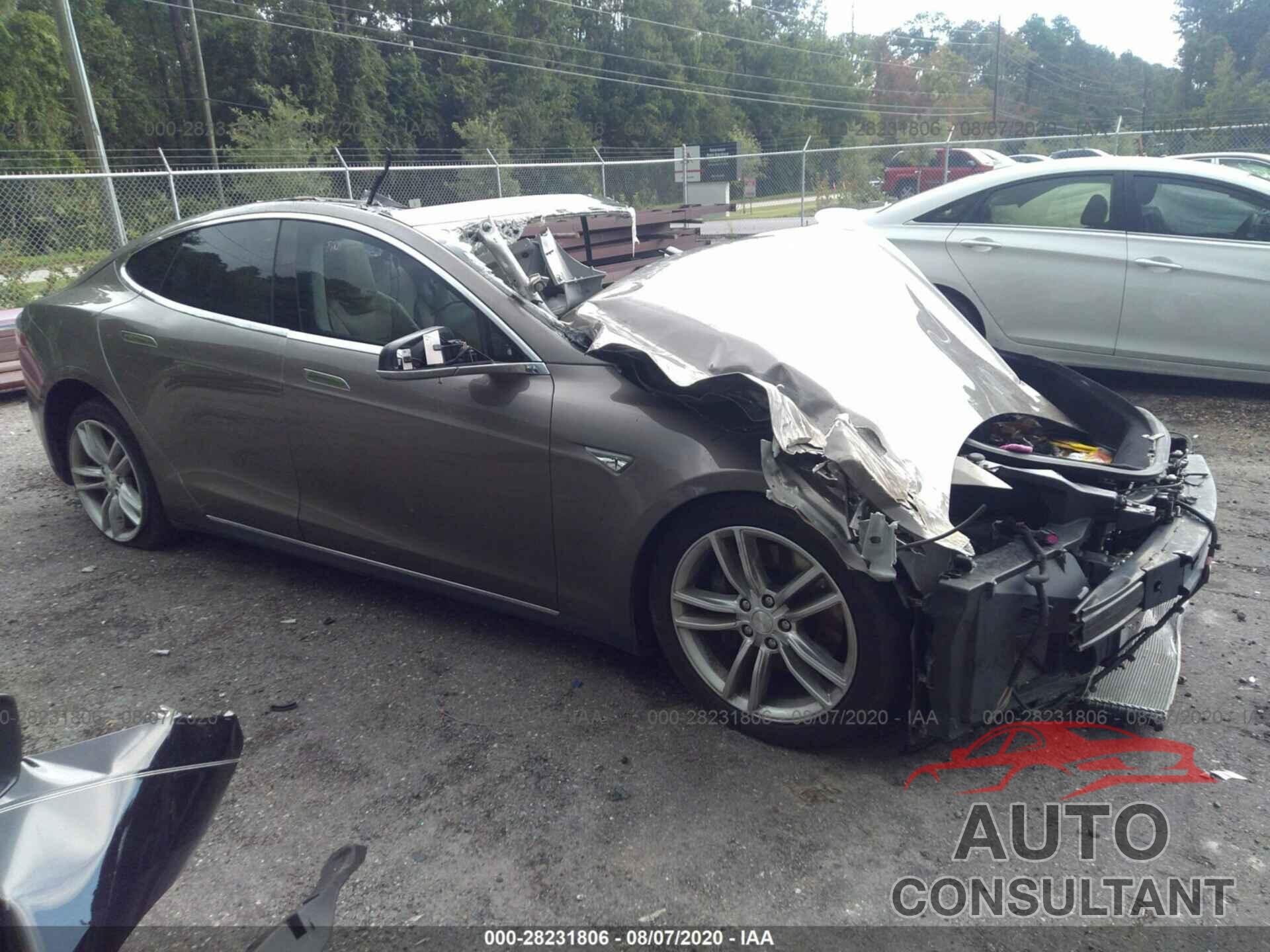 TESLA MODEL S 2015 - 5YJSA1E28FF109483