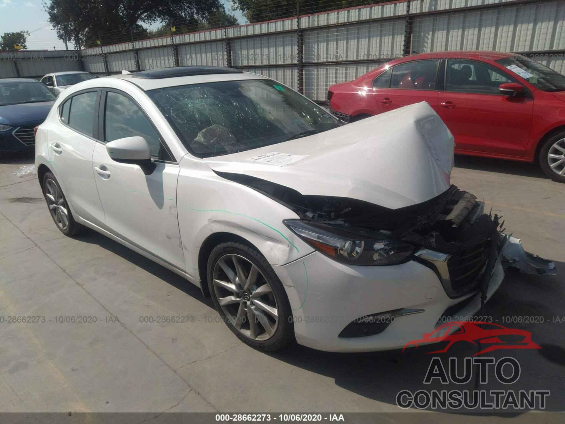 MAZDA MAZDA3 5-DOOR 2017 - JM1BN1M38H1106819