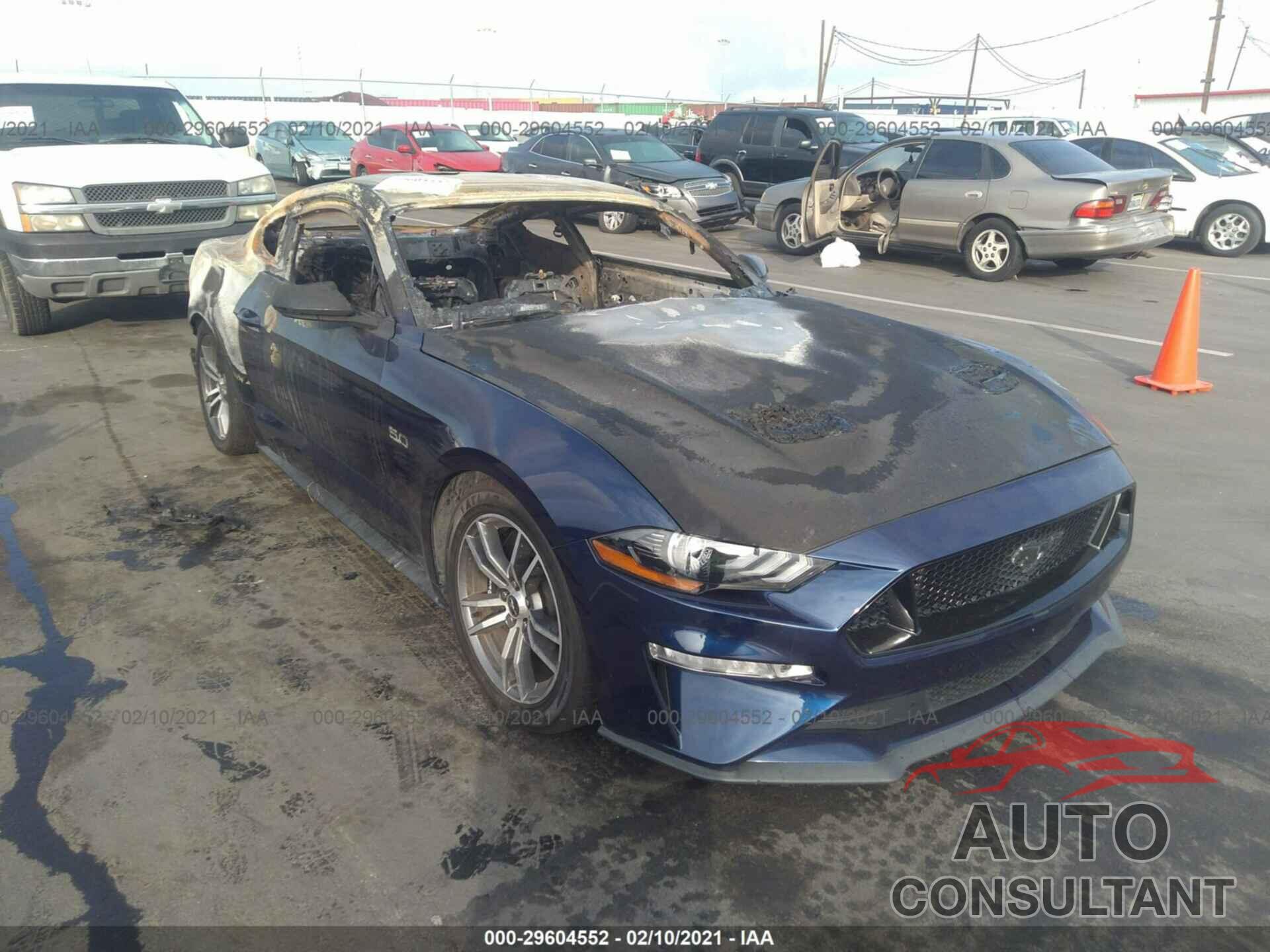 FORD MUSTANG 2018 - 1FA6P8CF4J5108894