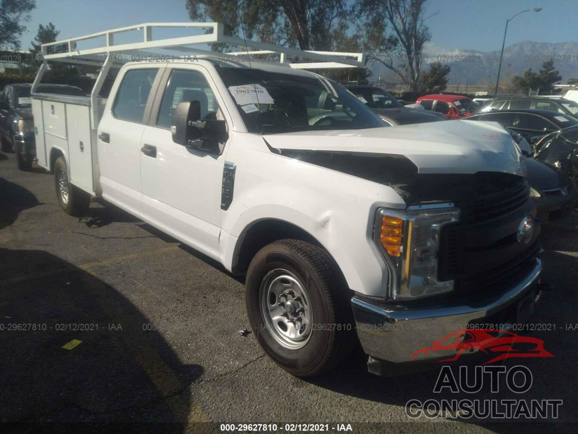 FORD SUPER DUTY F-250 SRW 2017 - 1FD7W2A61HEB24896