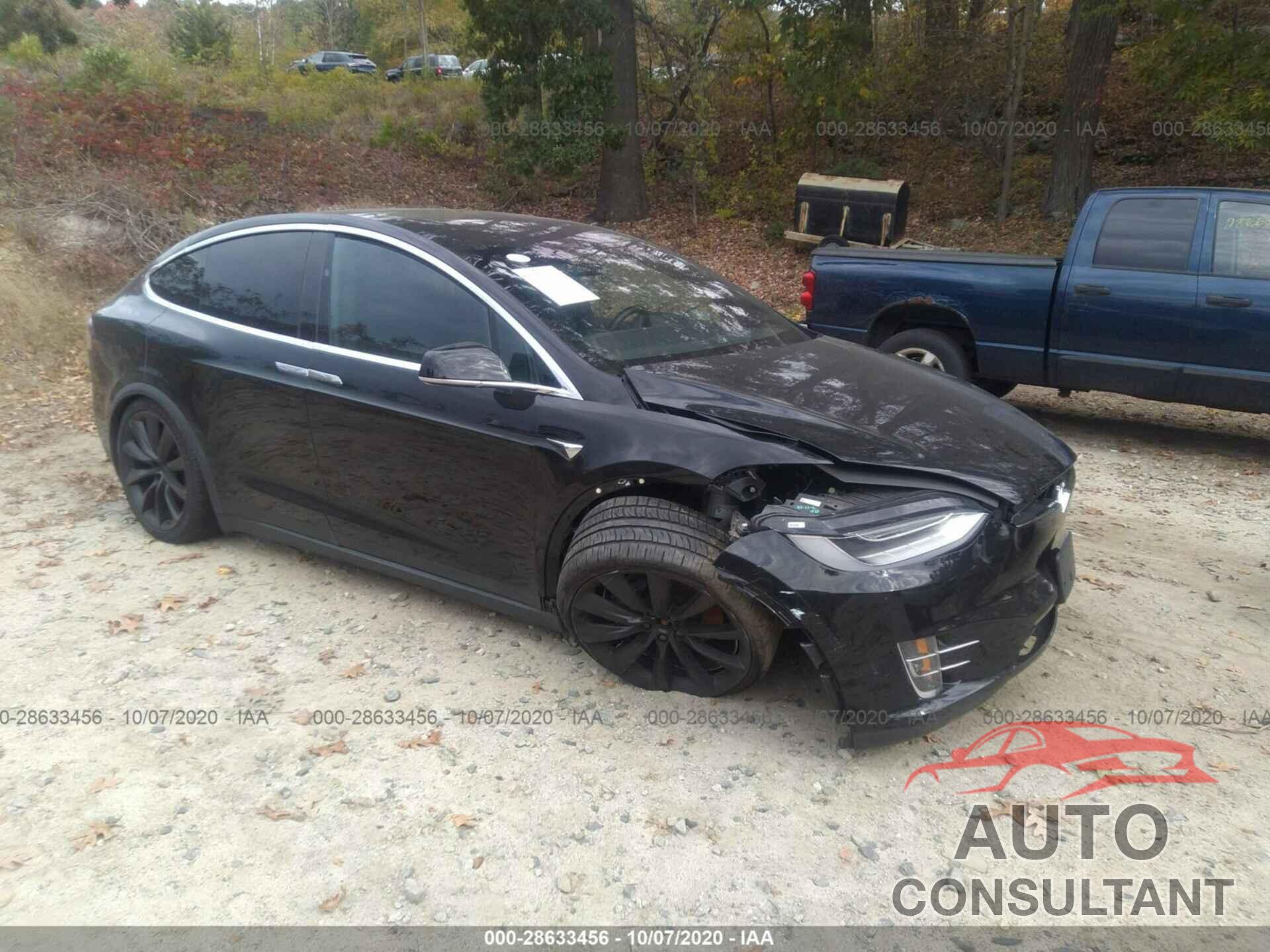 TESLA MODEL X 2017 - 5YJXCAE28HF042001