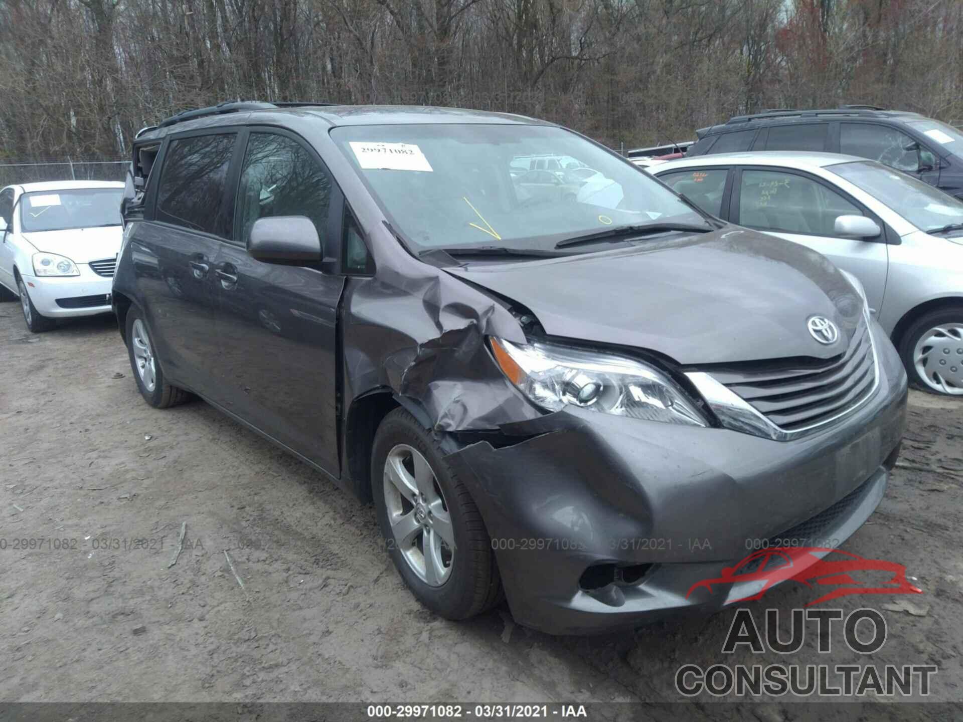 TOYOTA SIENNA 2017 - 5TDKZ3DC1HS796898