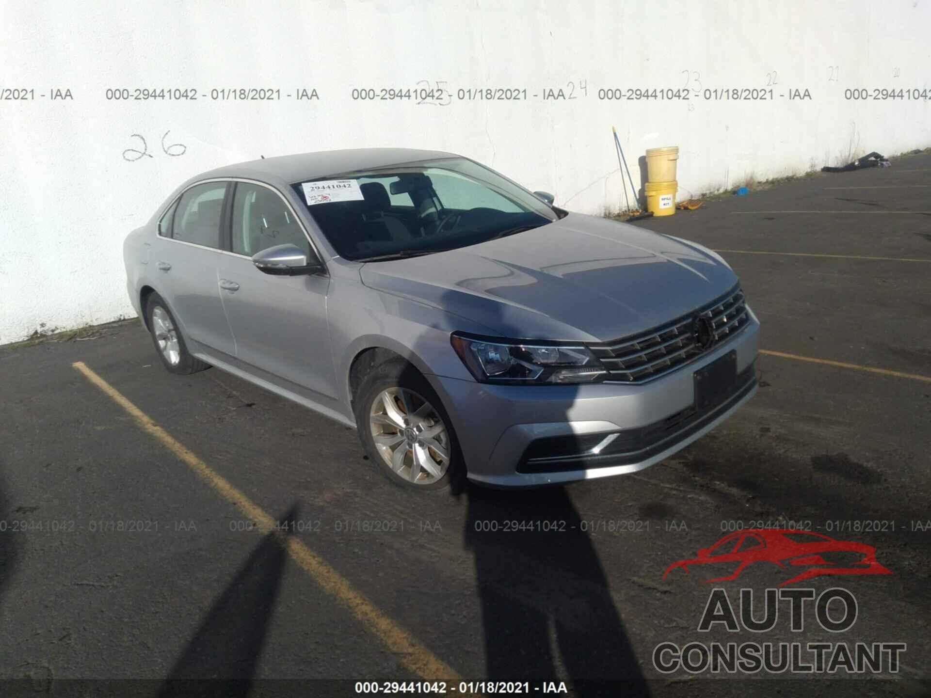 VOLKSWAGEN PASSAT 2016 - 1VWAT7A37GC058058