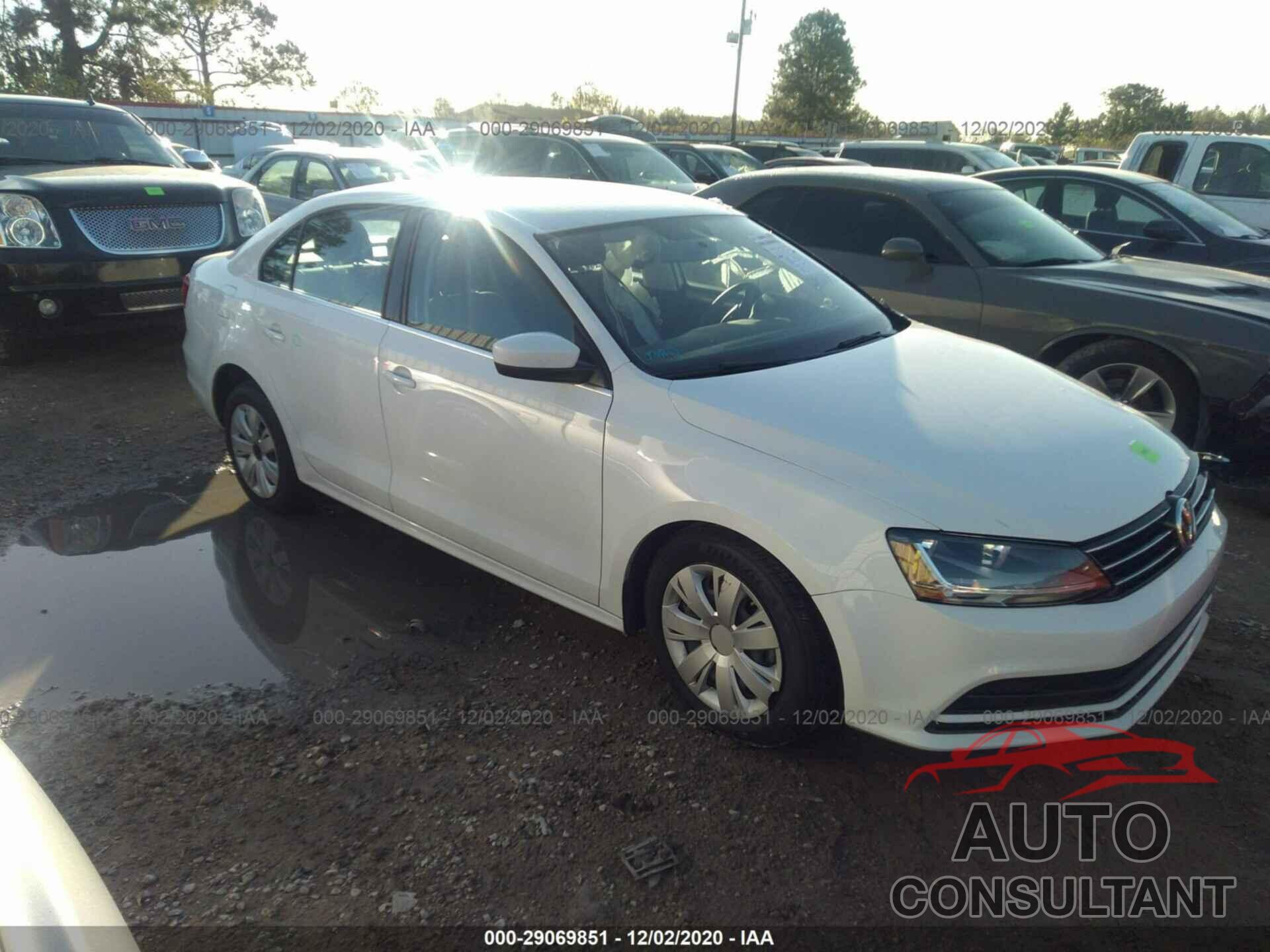 VOLKSWAGEN JETTA 2017 - 3VW2B7AJ0HM390994