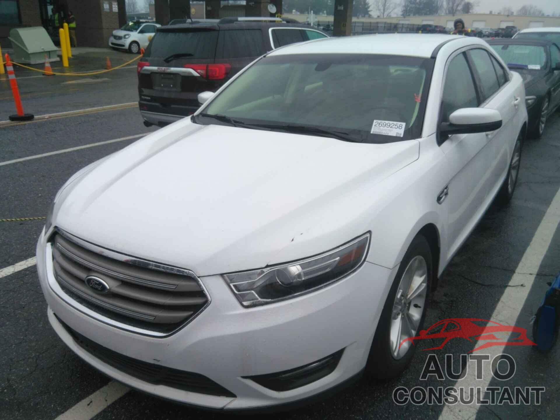 FORD TAURUS 2016 - 1FAHP2E87GG117753