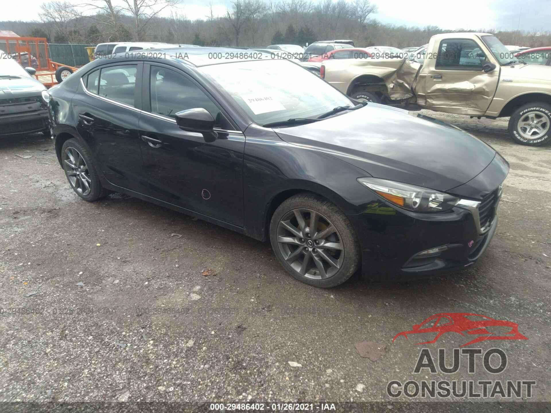 MAZDA MAZDA3 4-DOOR 2018 - 3MZBN1V31JM168549