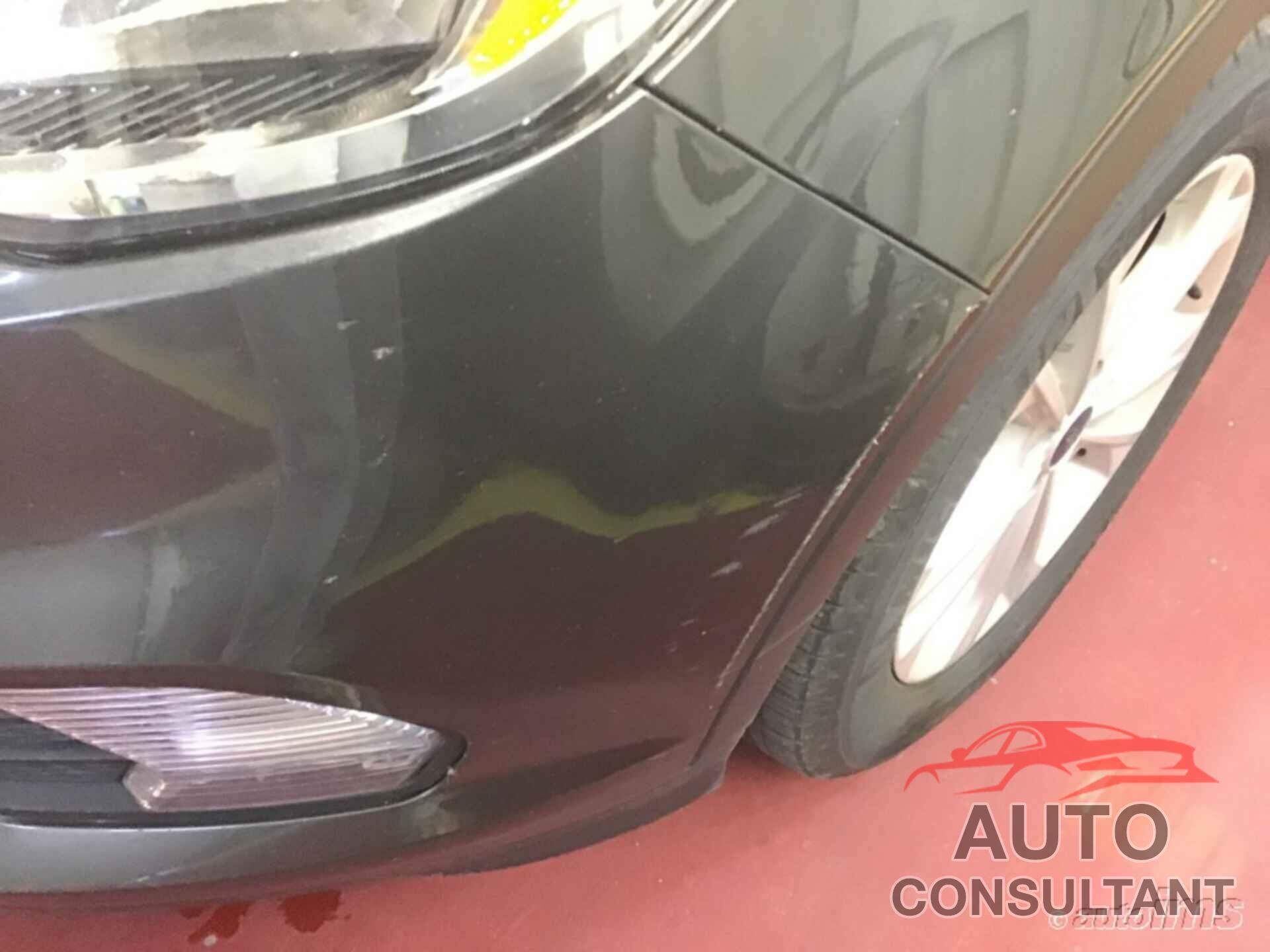 FORD ESCAPE 2017 - 1FMCU0GD8HUC04670