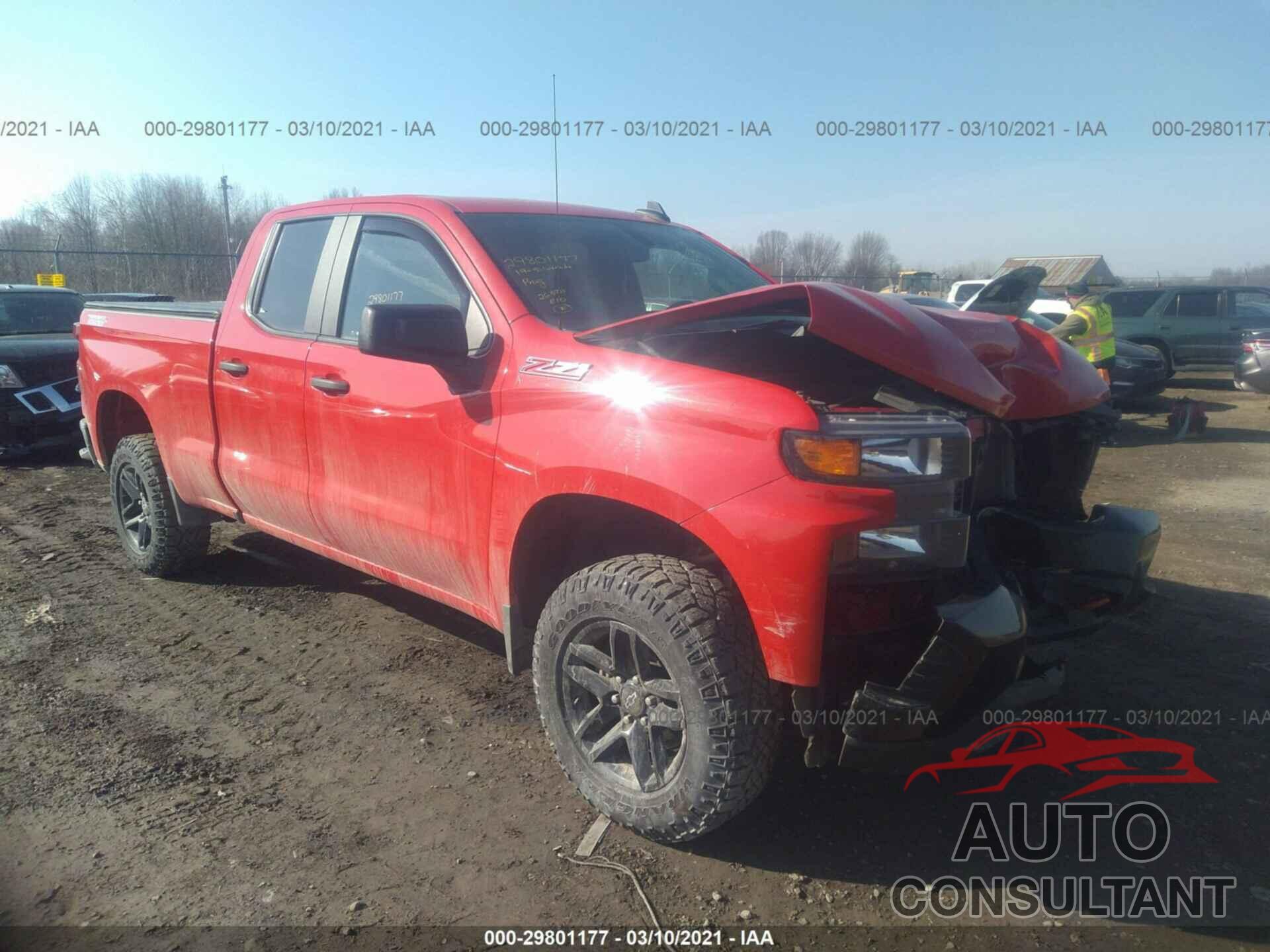 CHEVROLET SILVERADO 1500 2019 - 1GCRYCEH8KZ393244