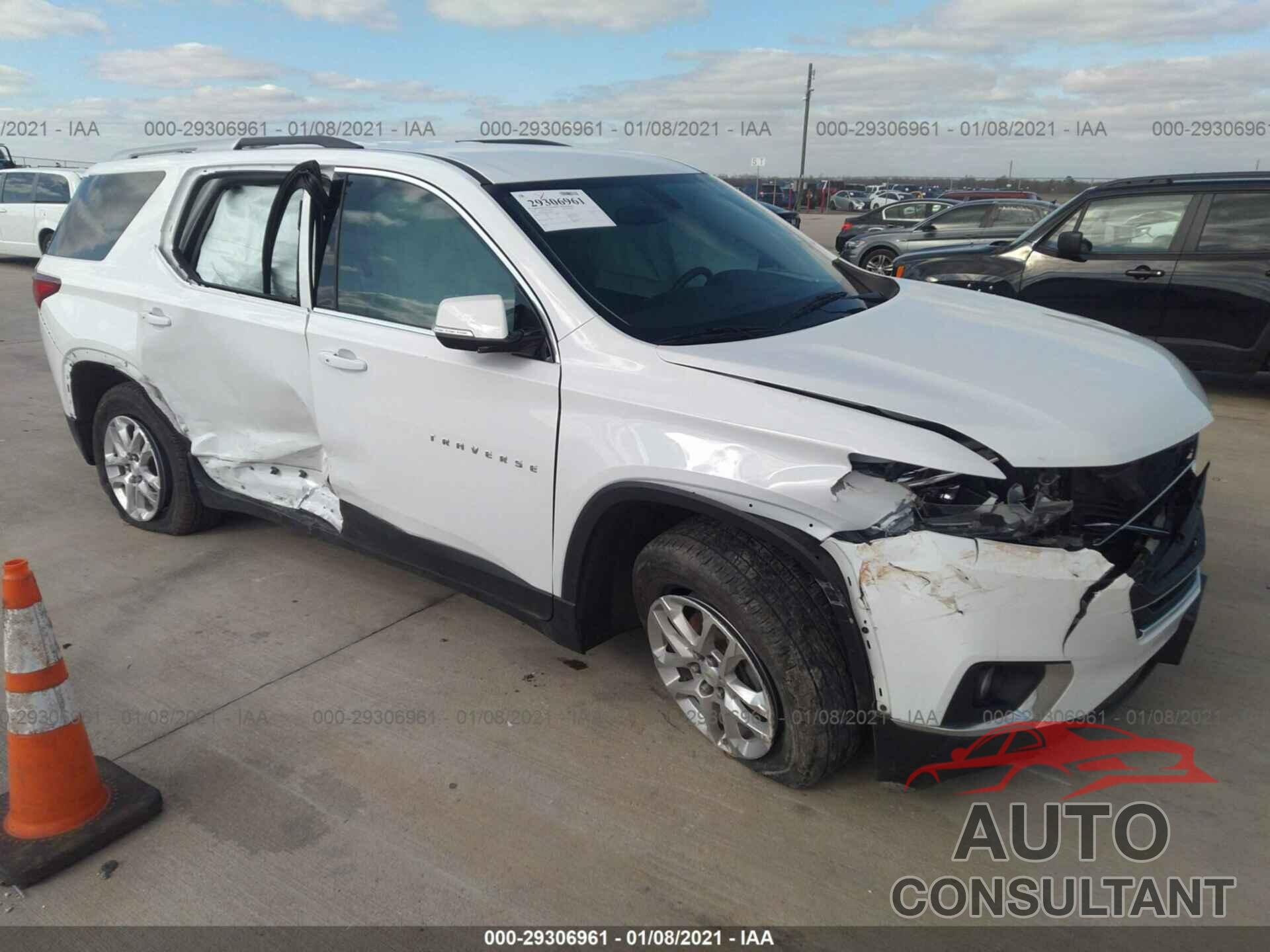 CHEVROLET TRAVERSE 2018 - 1GNERGKW5JJ258636