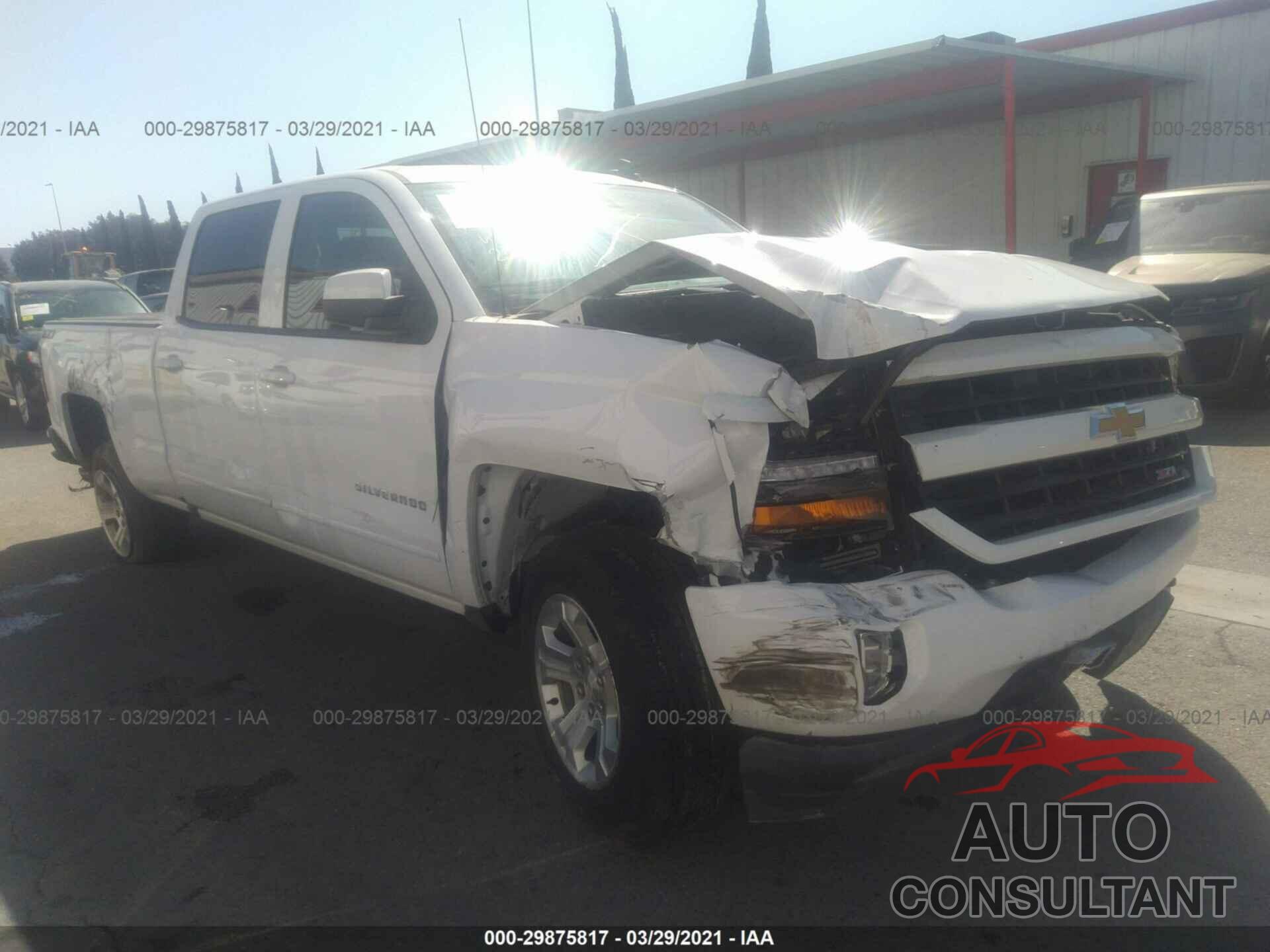 CHEVROLET SILVERADO 1500 2018 - 3GCUKREC6JG557172
