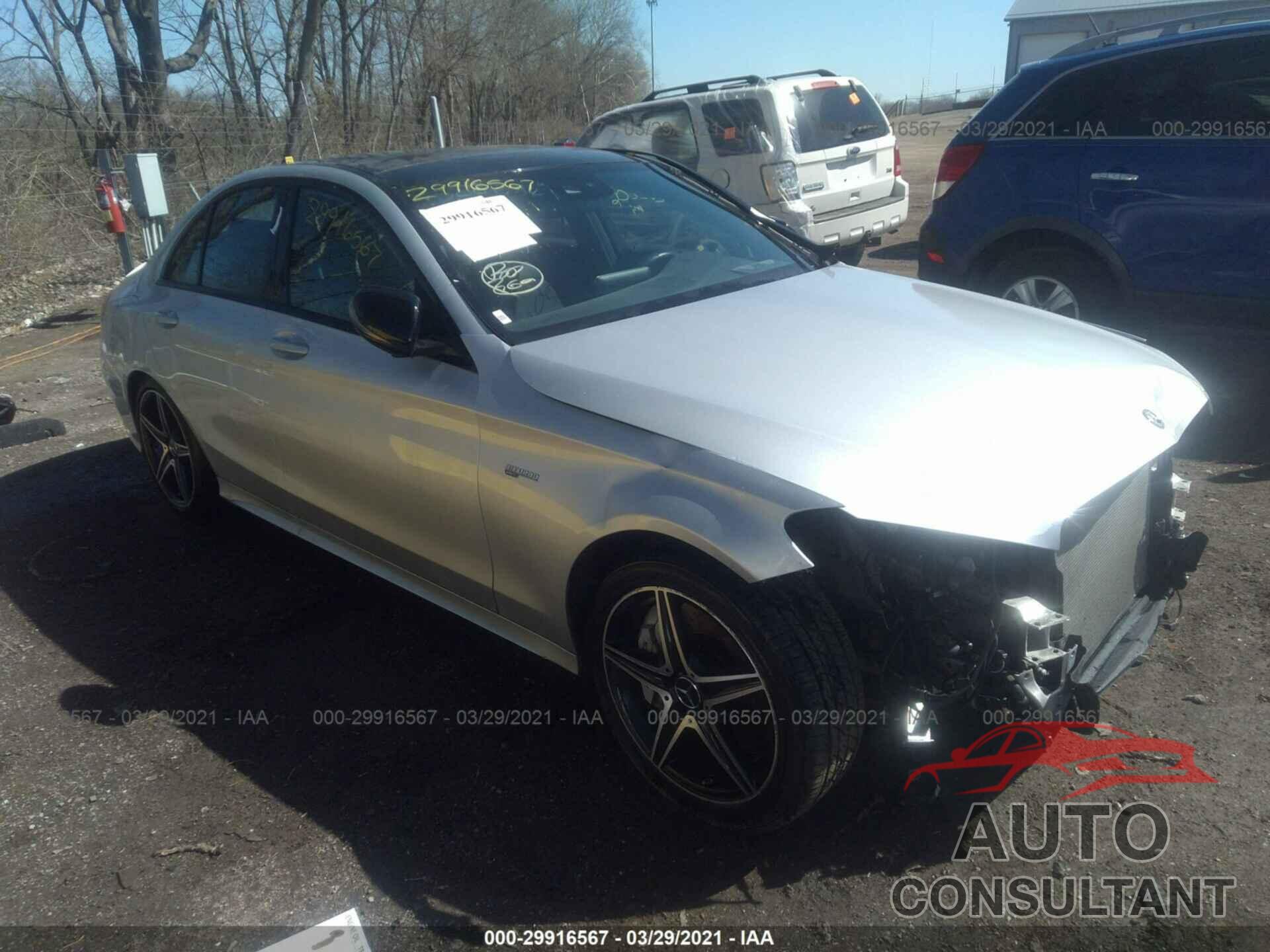 MERCEDES-BENZ C-CLASS 2018 - 55SWF6EB7JU260886