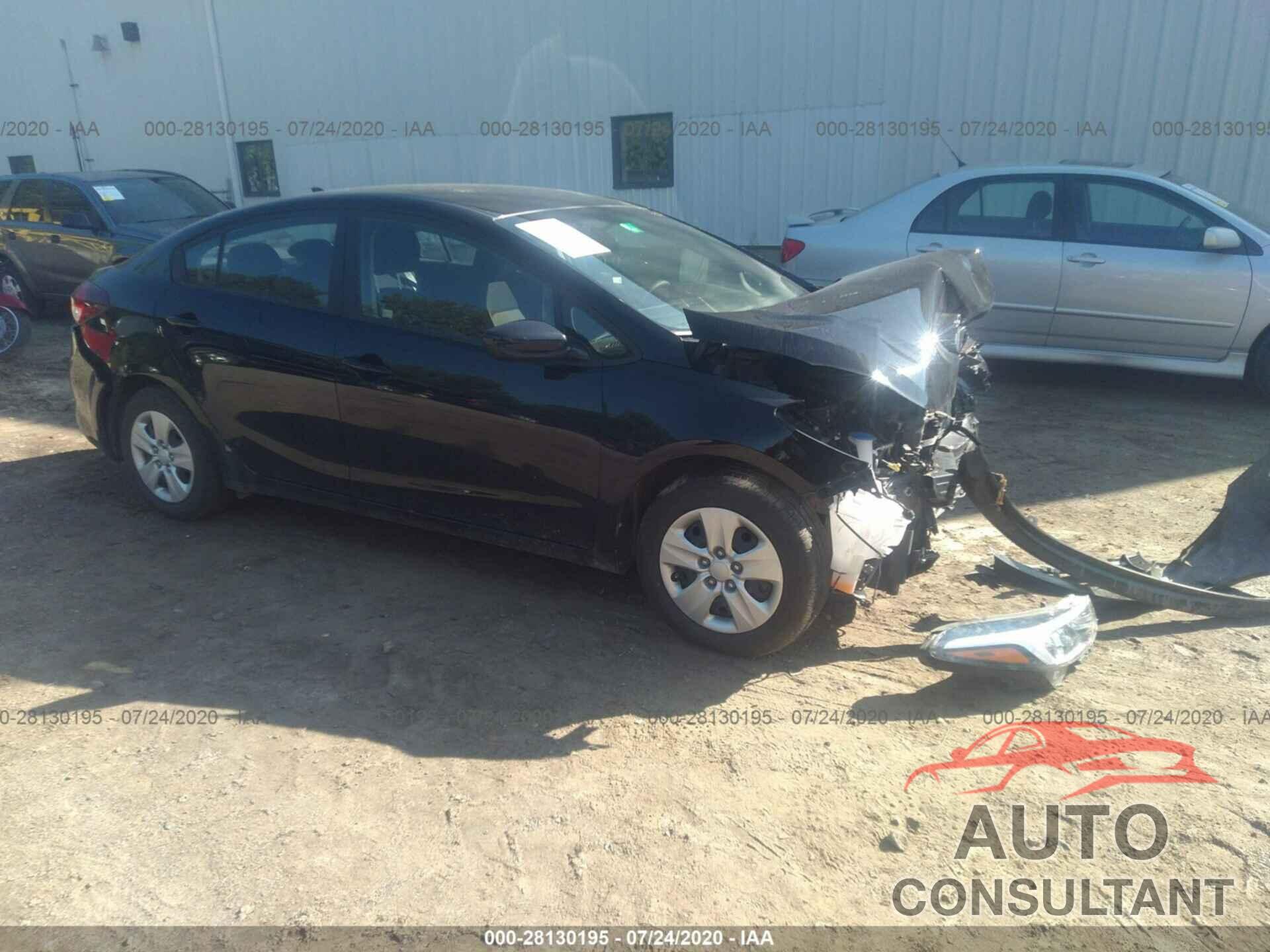 KIA FORTE 2018 - 3KPFK4A74JE252771