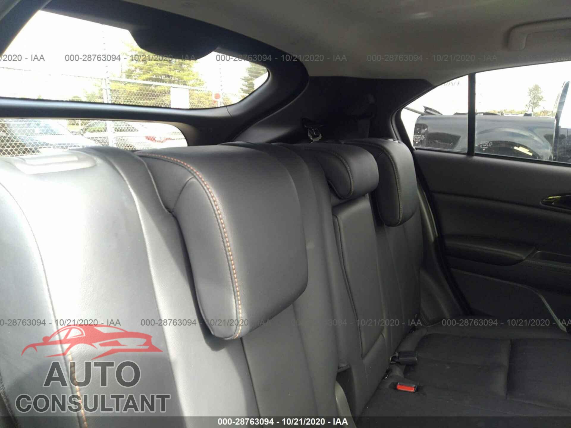 MITSUBISHI ECLIPSE CROSS 2019 - JA4AT5AA4KZ051090