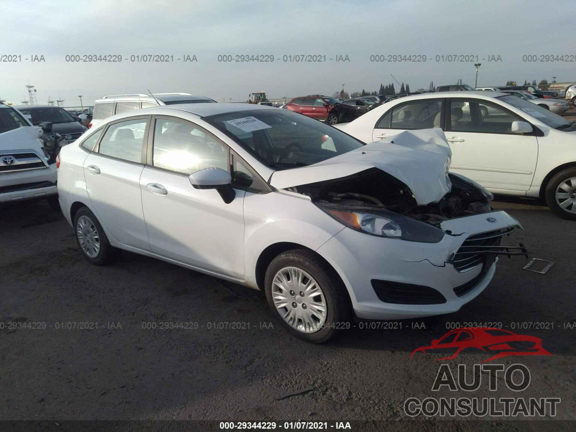 FORD FIESTA 2018 - 3FADP4AJ5JM120408