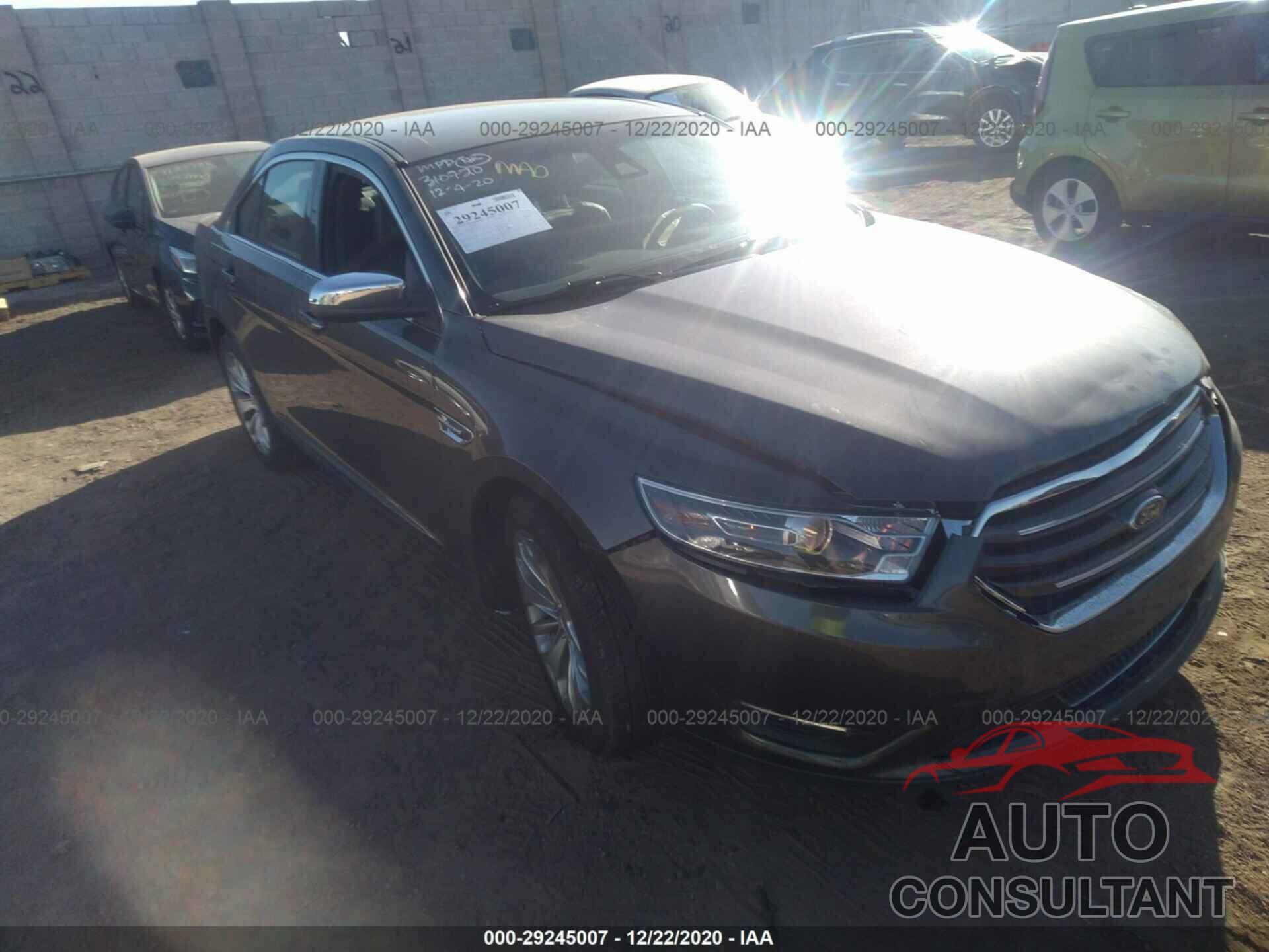 FORD TAURUS 2018 - 1FAHP2F89JG109689