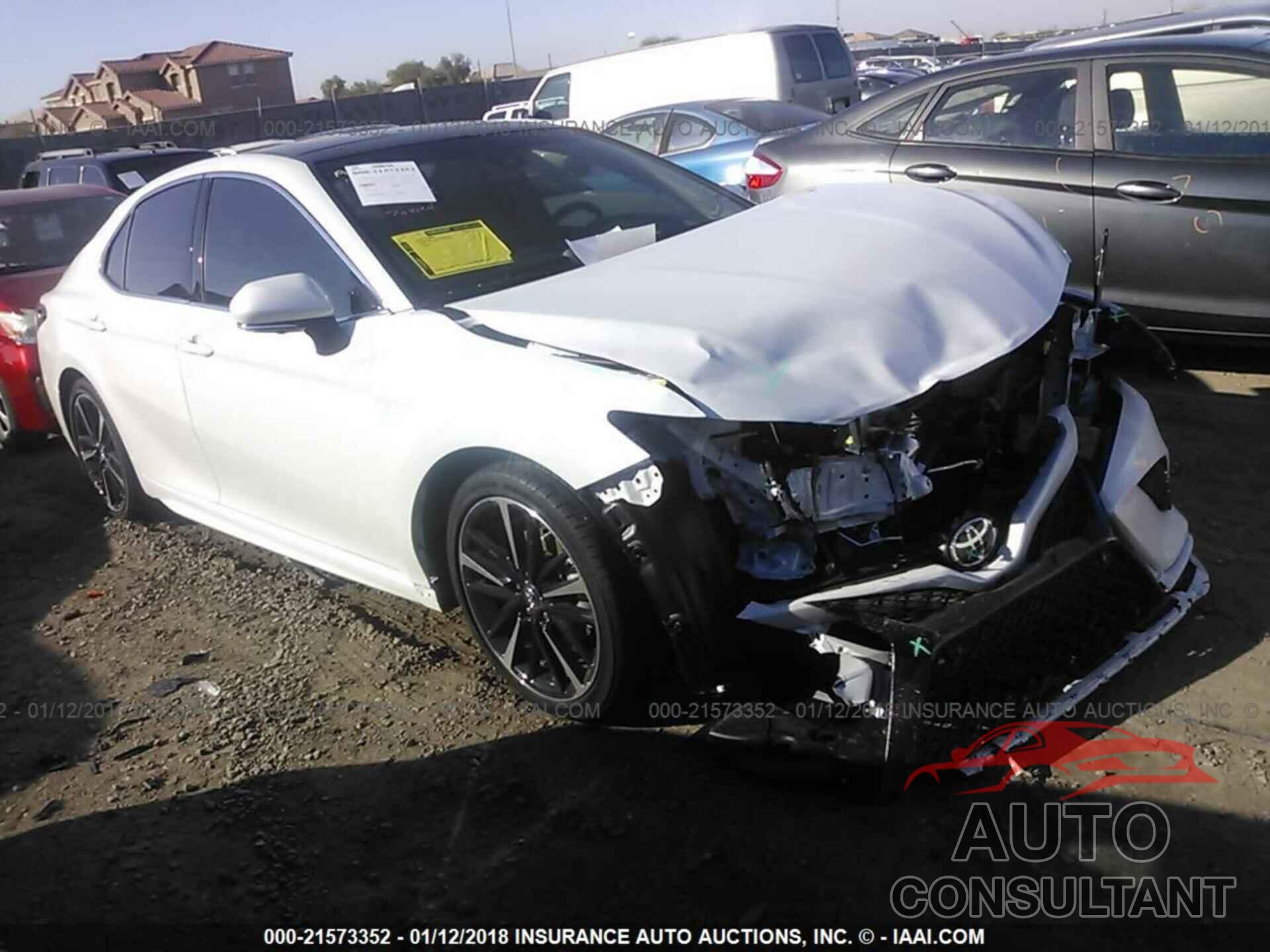 Toyota Camry 2018 - 4T1BZ1HK4JU007310