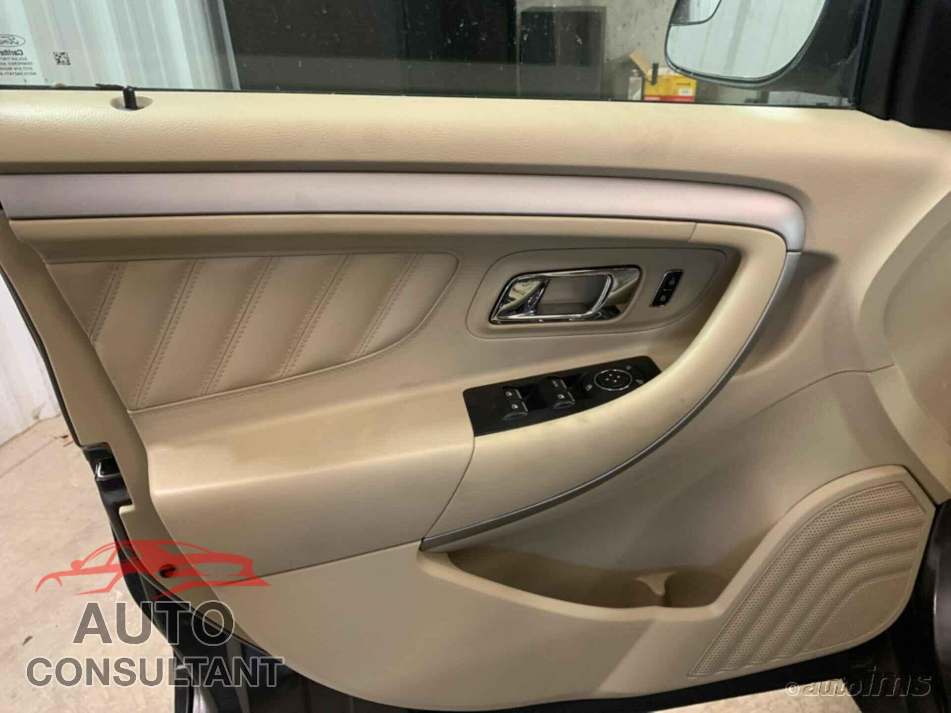 FORD TAURUS 2017 - 1FAHP2D83HG121494