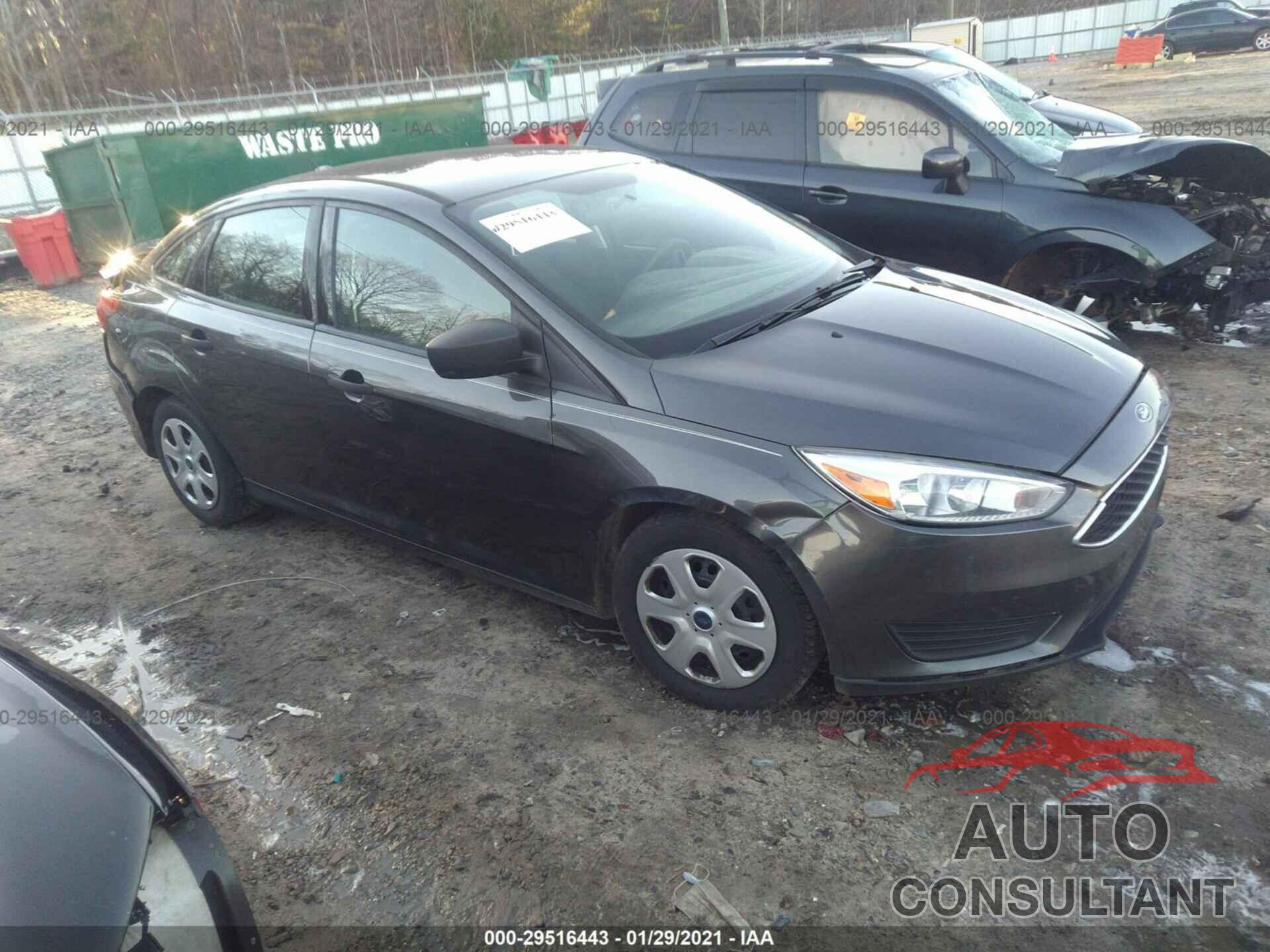 FORD FOCUS 2017 - 1FADP3E23HL227675