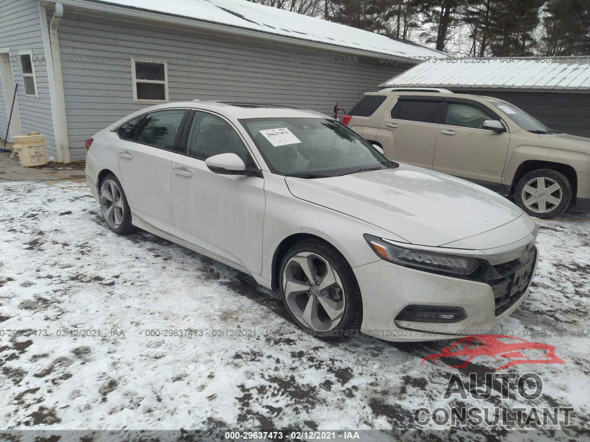 HONDA ACCORD SEDAN 2018 - 1HGCV2F90JA033366