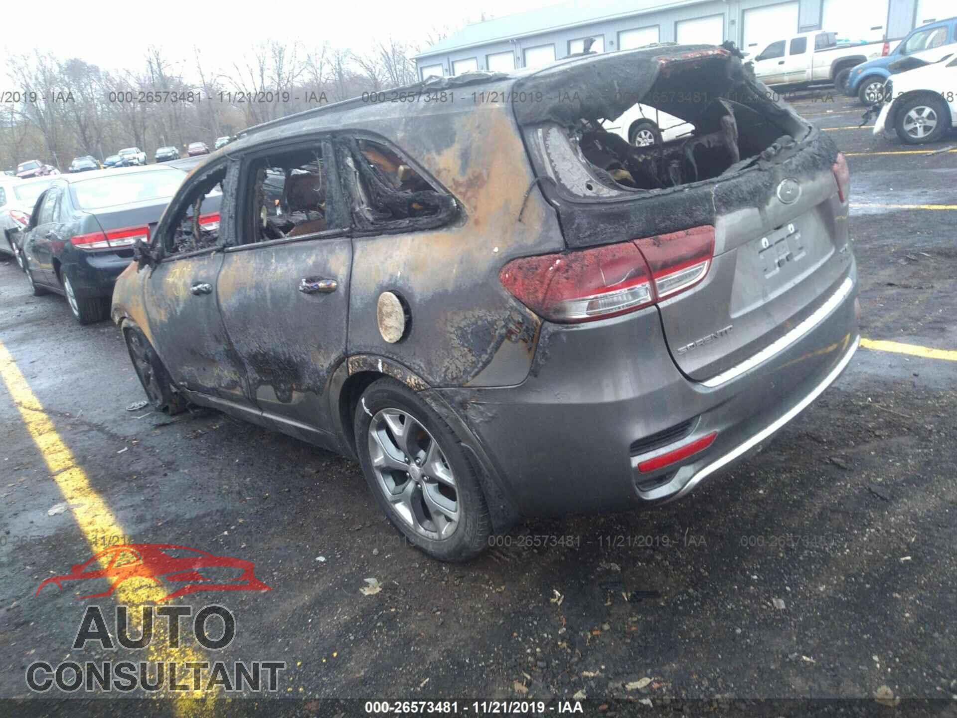 KIA SORENTO 2017 - 5XYPKDA50HG298579