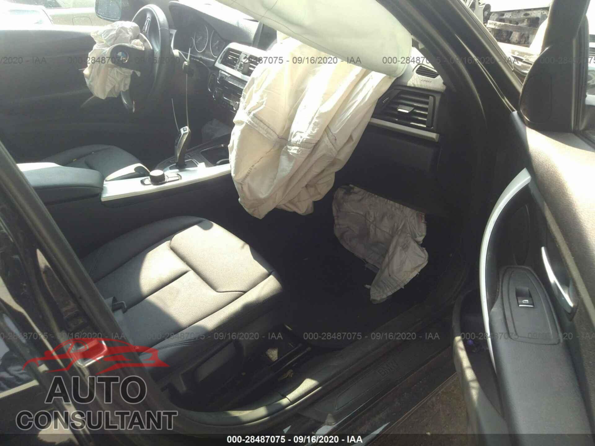 BMW 3 SERIES 2017 - WBA8E1G54HNU15345