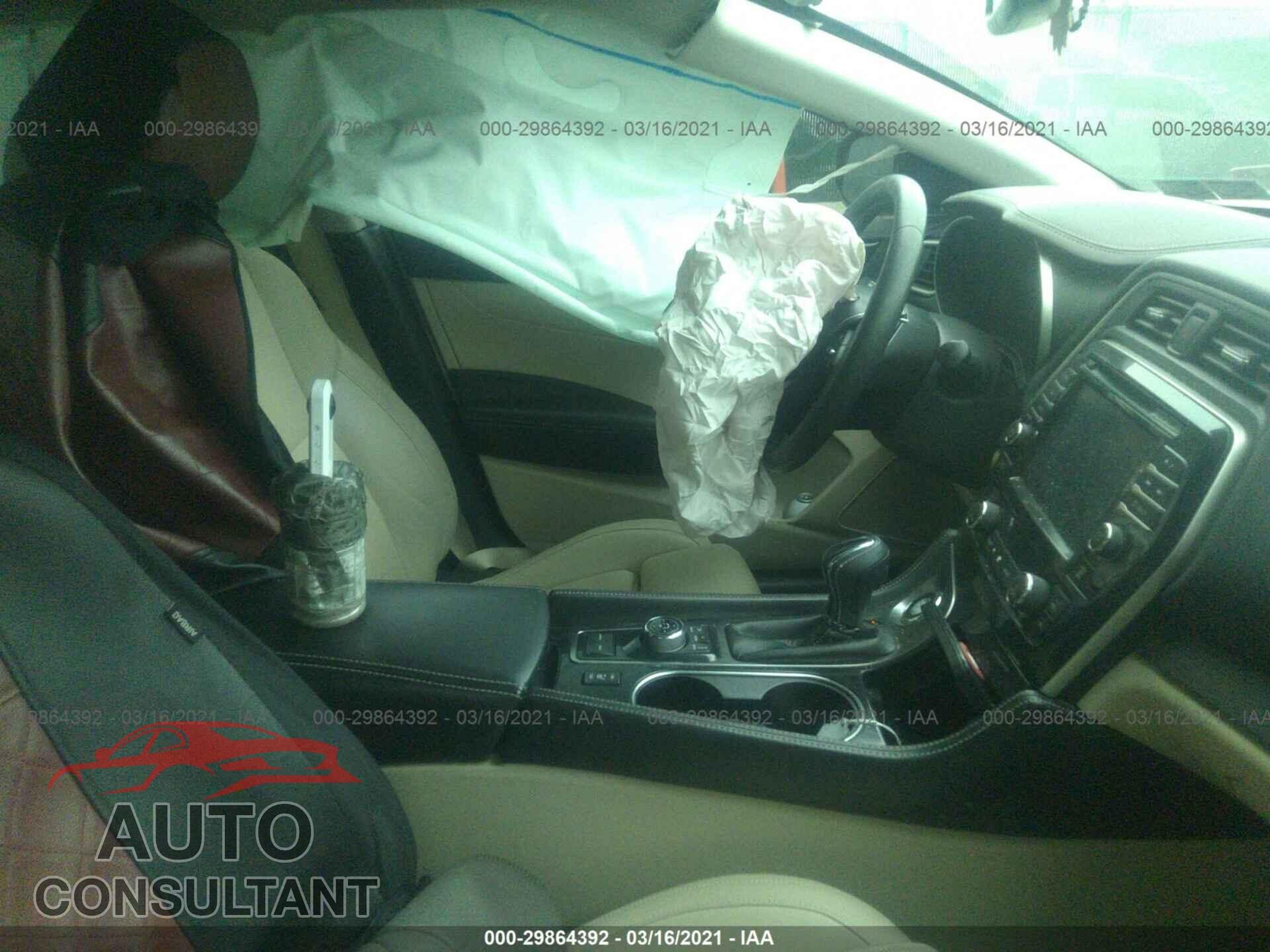 NISSAN MAXIMA 2017 - 1N4AA6AP7HC399750