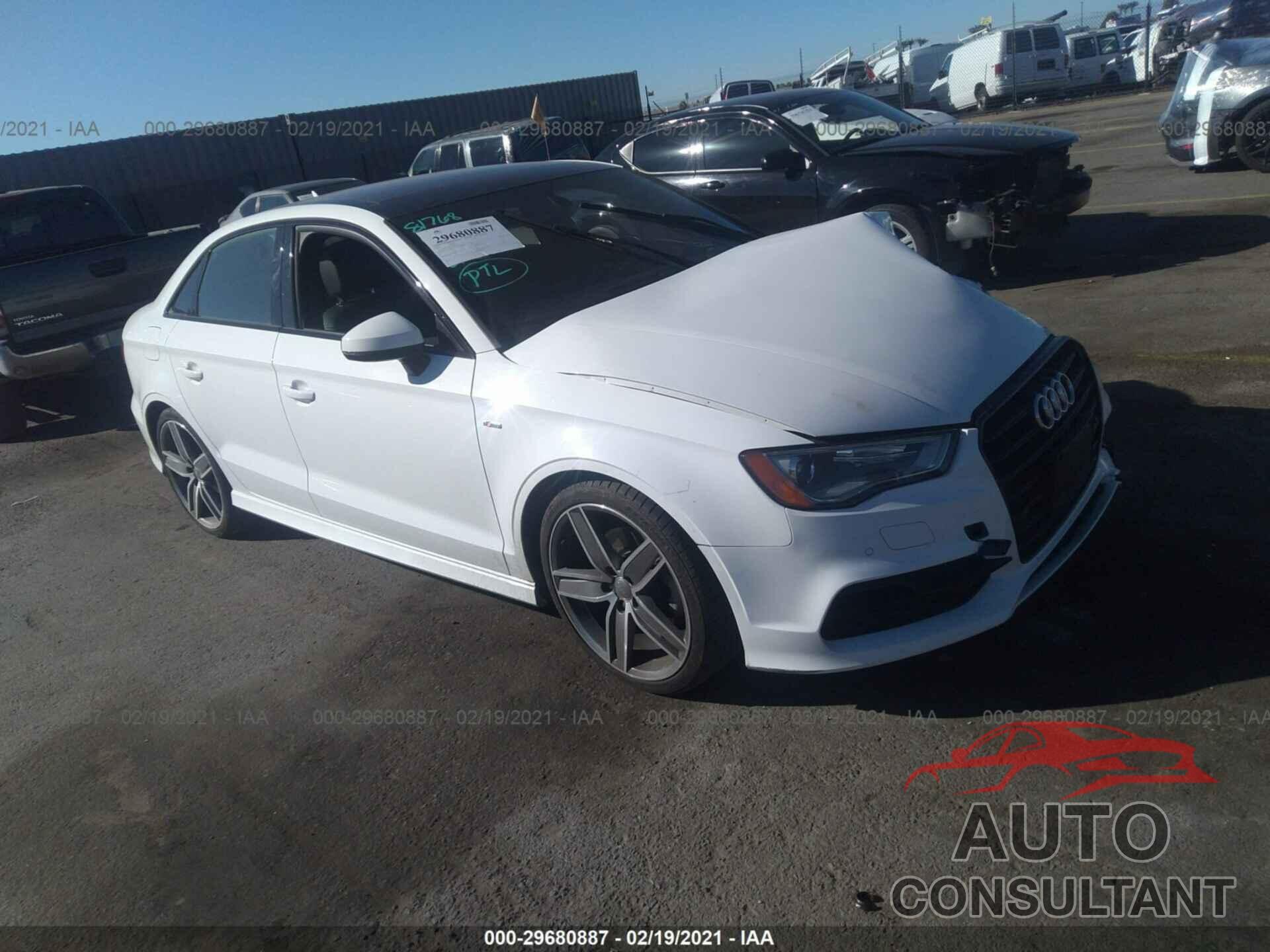 AUDI A3 2016 - WAUA7GFF1G1117818