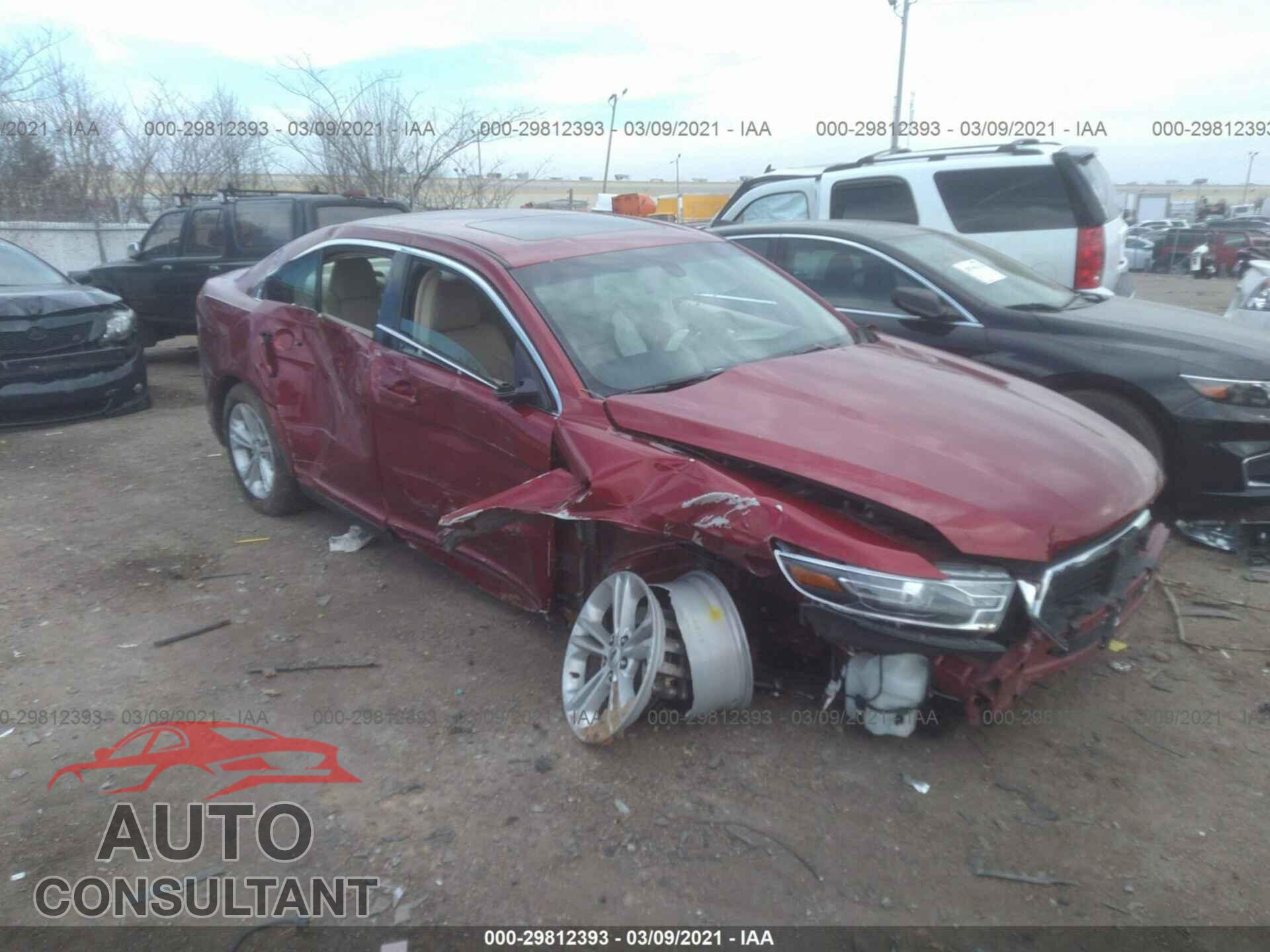 FORD TAURUS 2018 - 1FAHP2E89JG135405