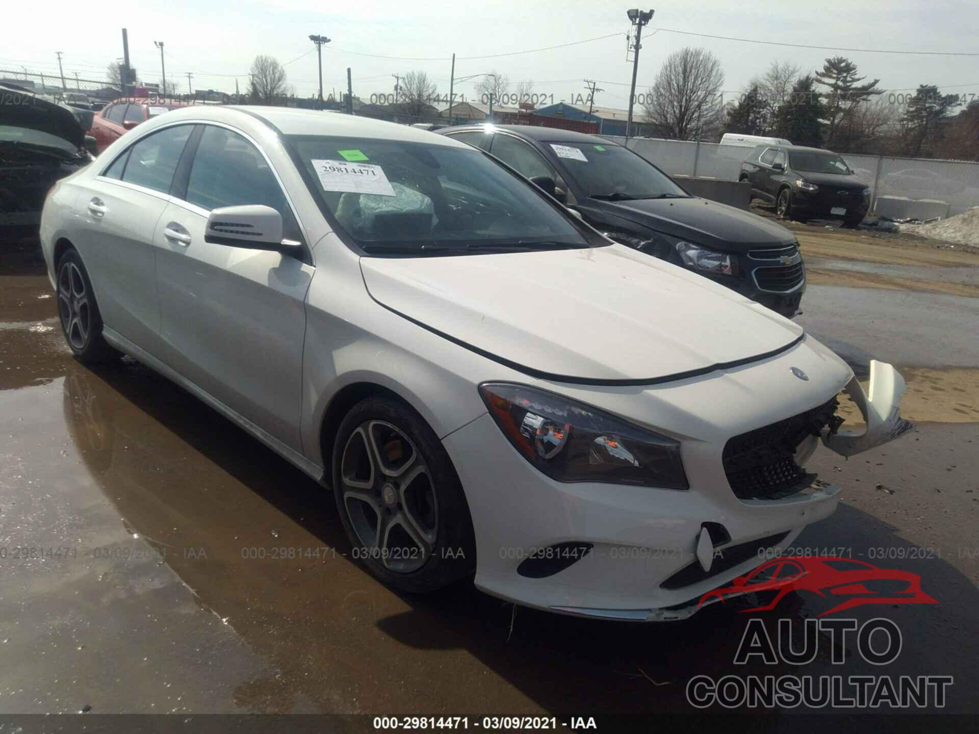 MERCEDES-BENZ CLA 2018 - WDDSJ4GB7JN512711