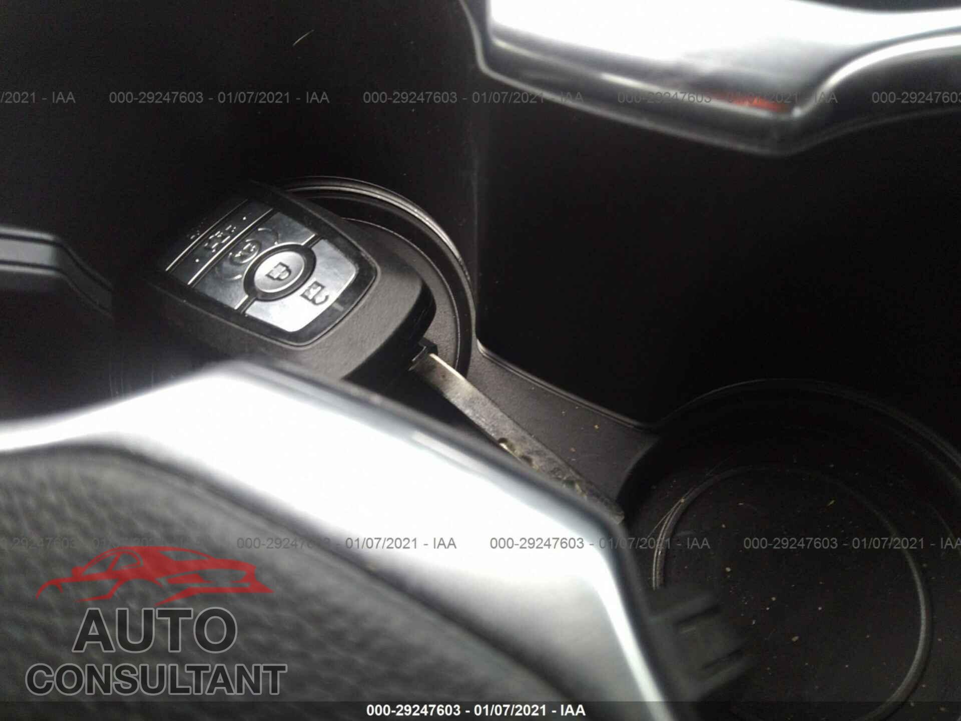 FORD MUSTANG 2020 - 1FA6P8CF6L5177914