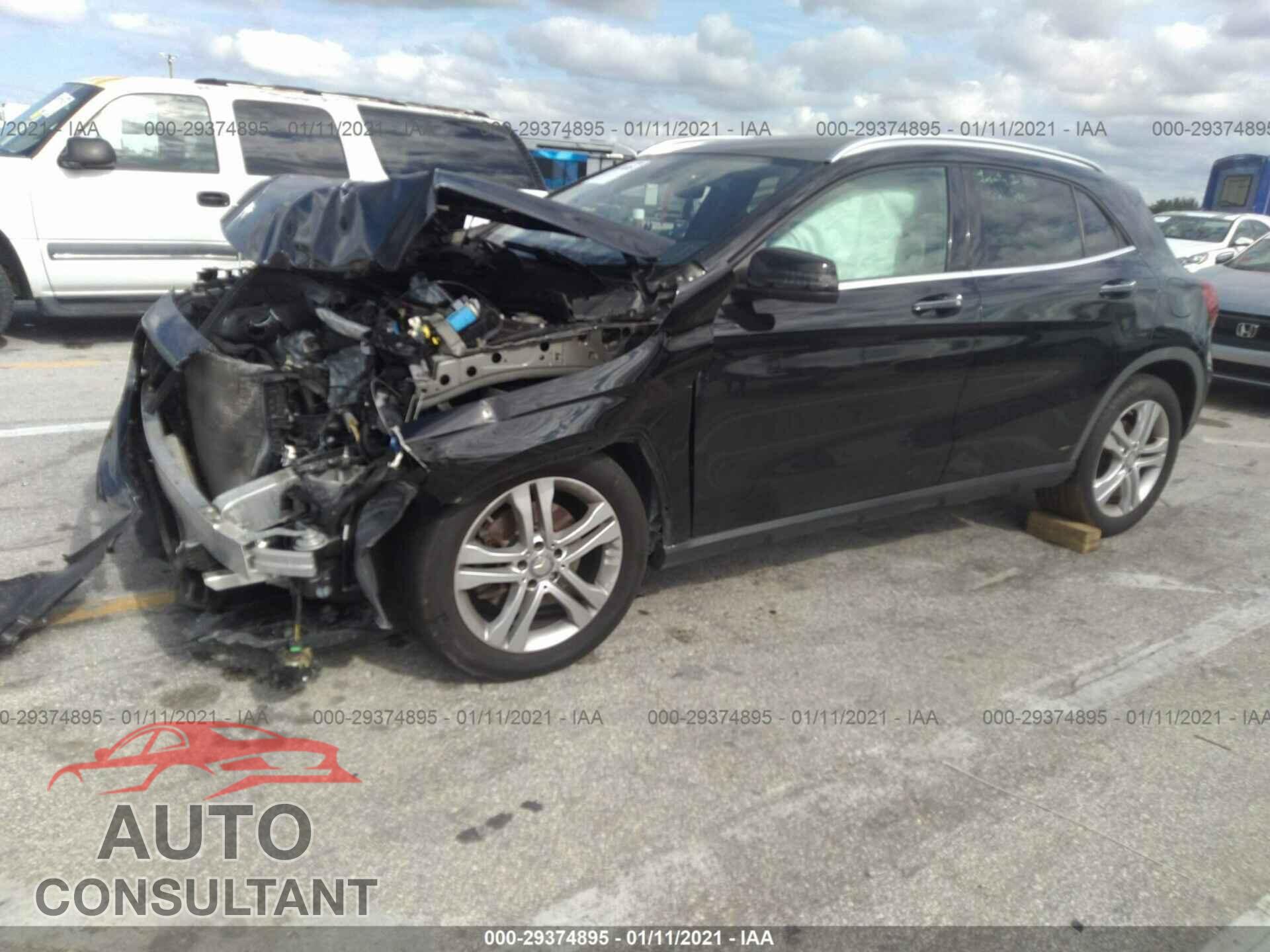 MERCEDES-BENZ GLA 2016 - WDCTG4EB8GJ199307
