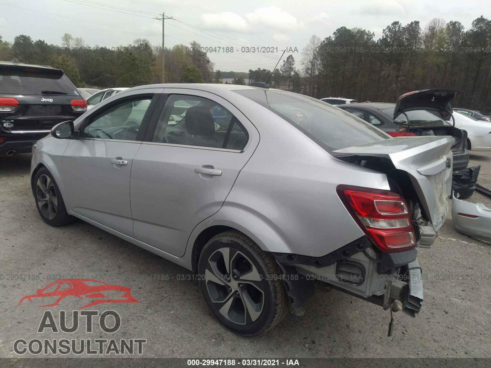 CHEVROLET SONIC 2017 - 1G1JF5SB1H4119428