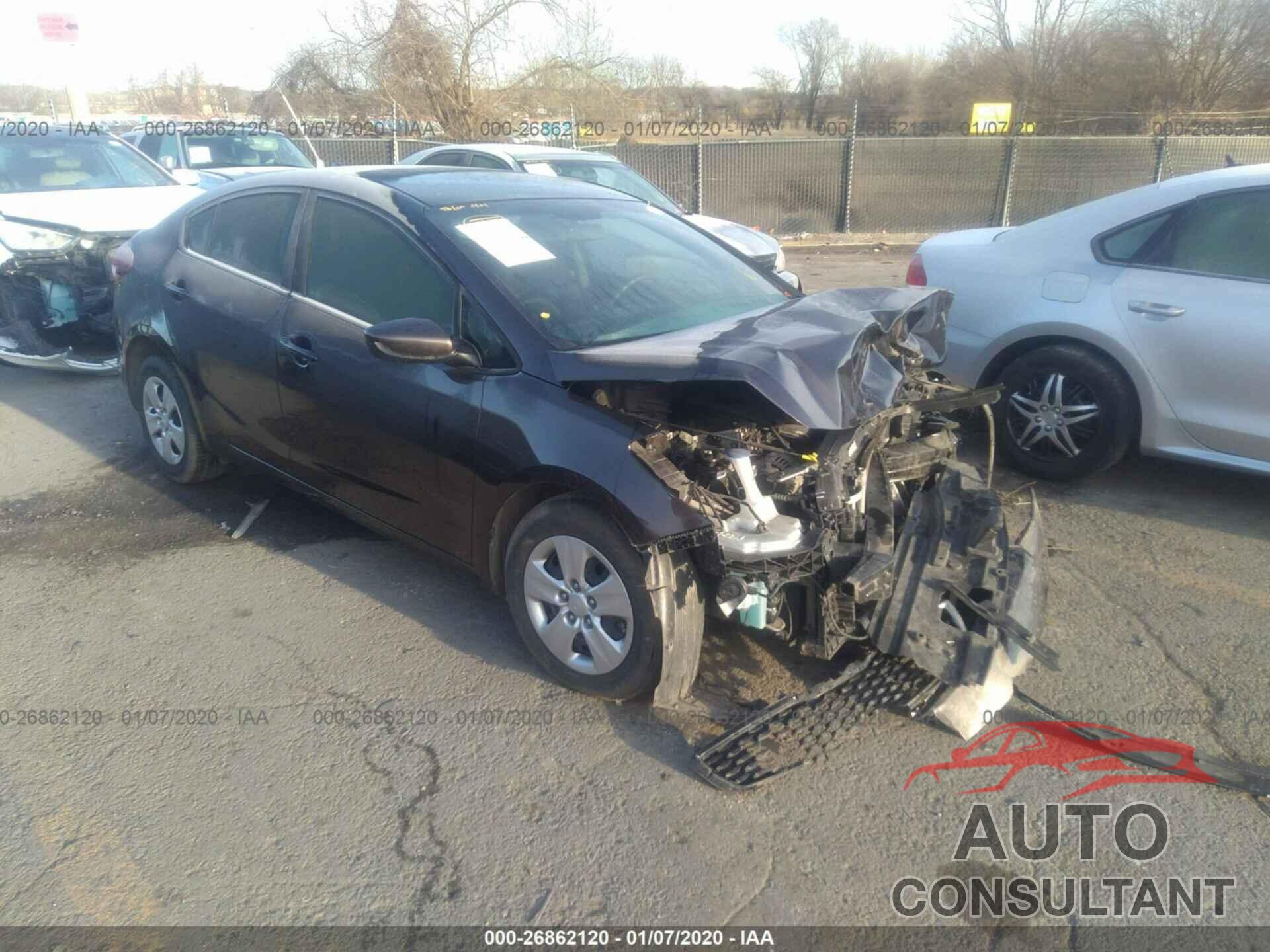 KIA Forte 2018 - 3KPFK4A7XJE218561