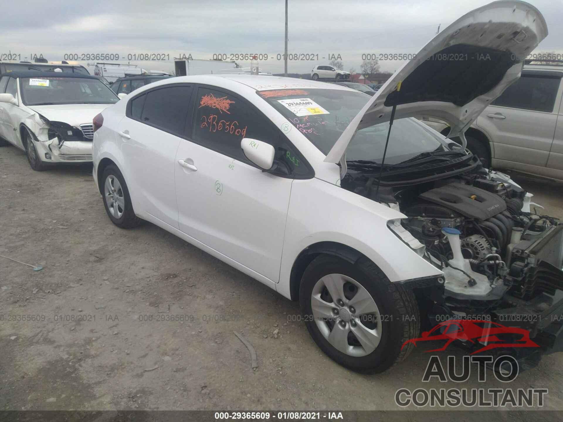 KIA FORTE 2018 - 3KPFL4A76JE181182