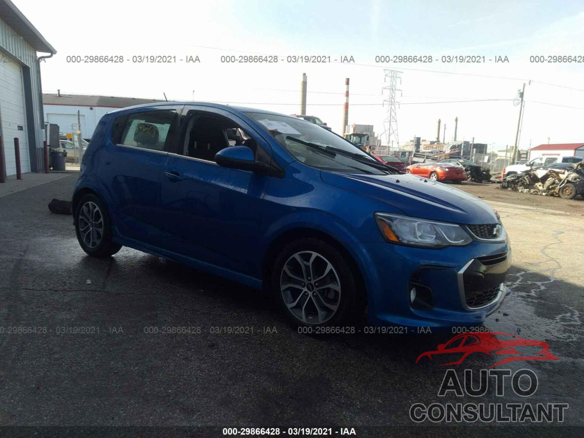 CHEVROLET SONIC 2020 - 1G1JD6SB2L4101931