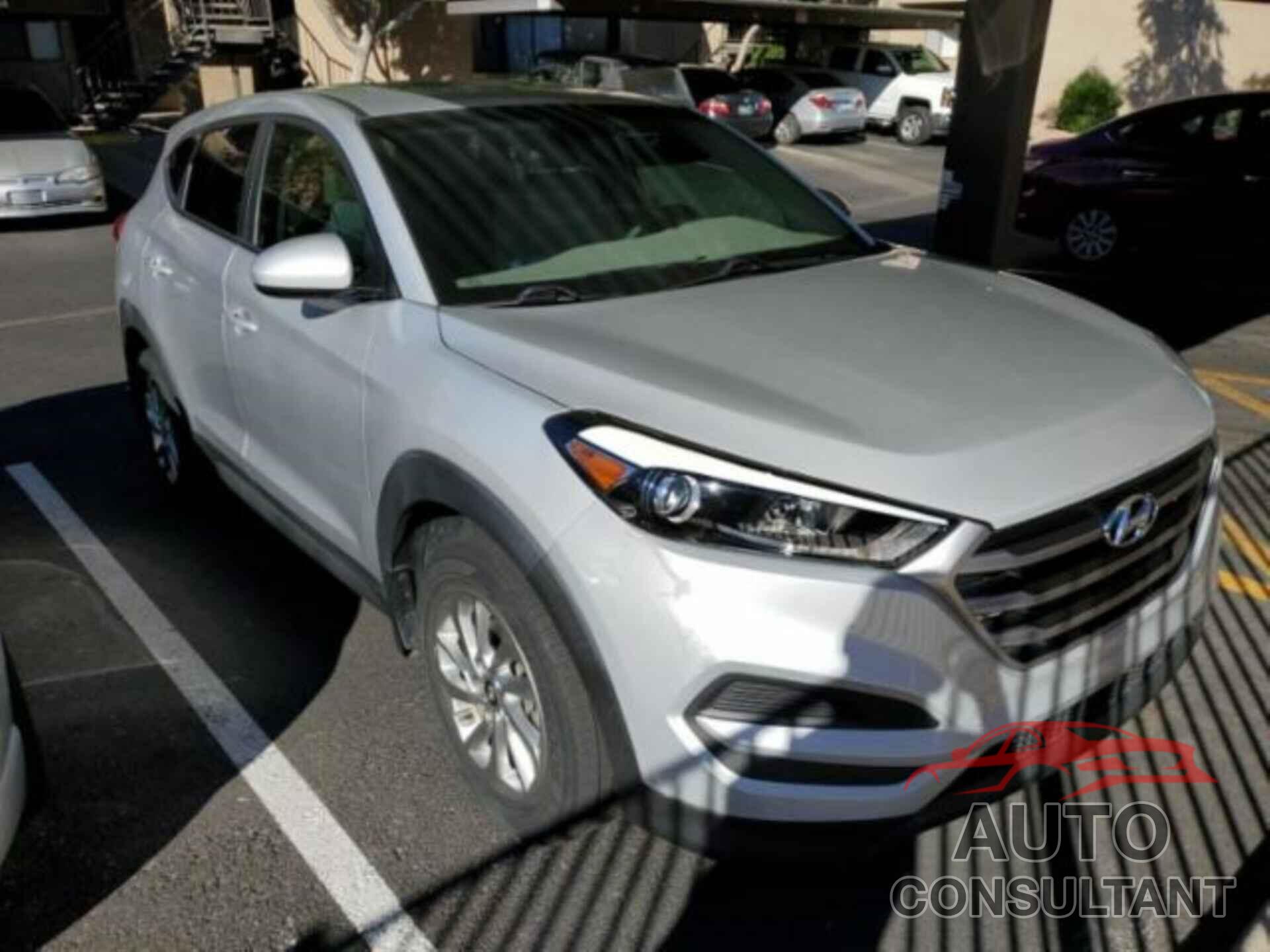 HYUNDAI TUCSON 2017 - KM8J23A41HU275944